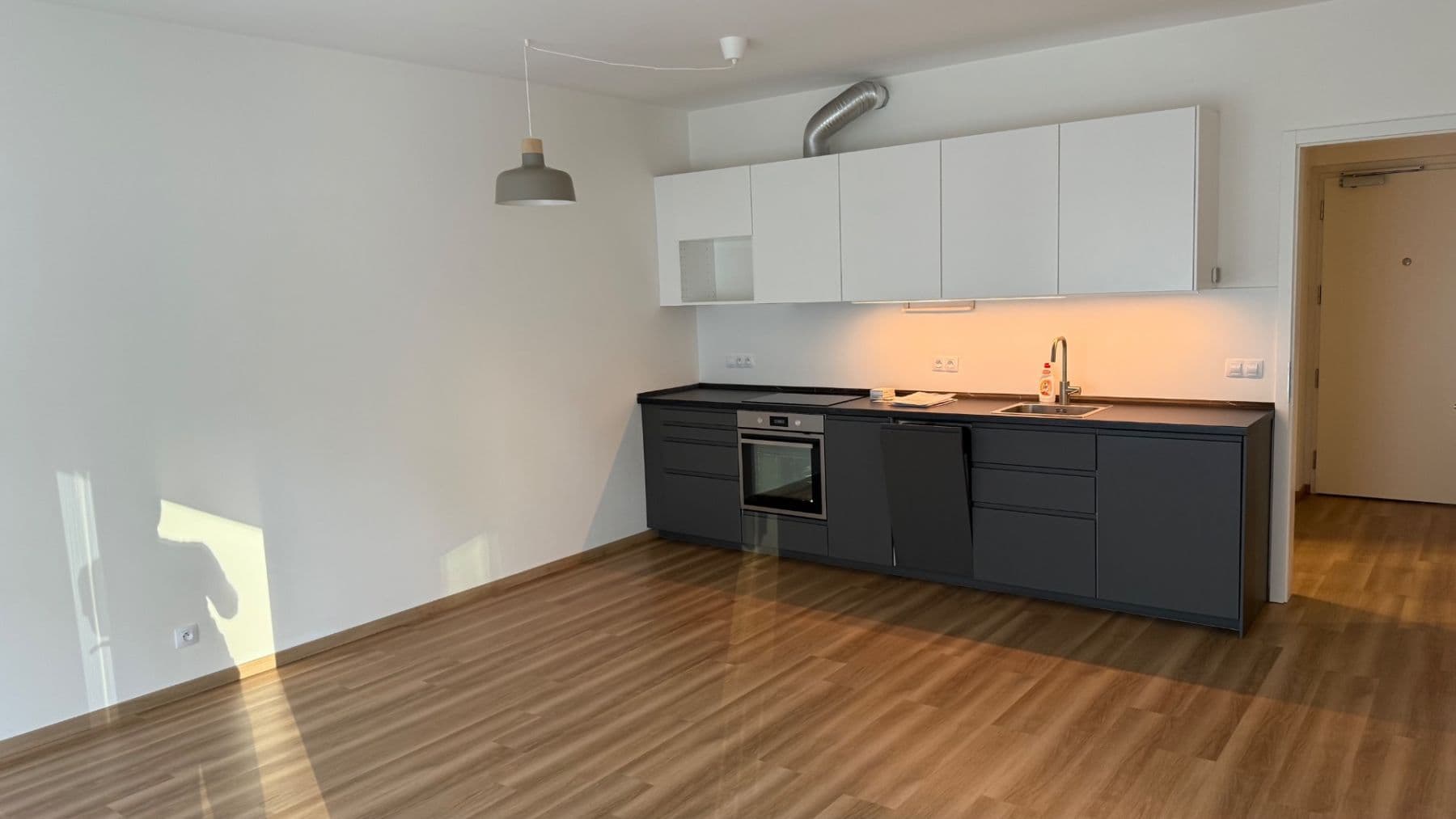 1 bedroom with open-plan kitchen flat to rent, 62 m², Michelská, Prague, Prague 1 bedroom with open-plan kitchen flat to rent, 62 m², Michelská, Prague, Prague