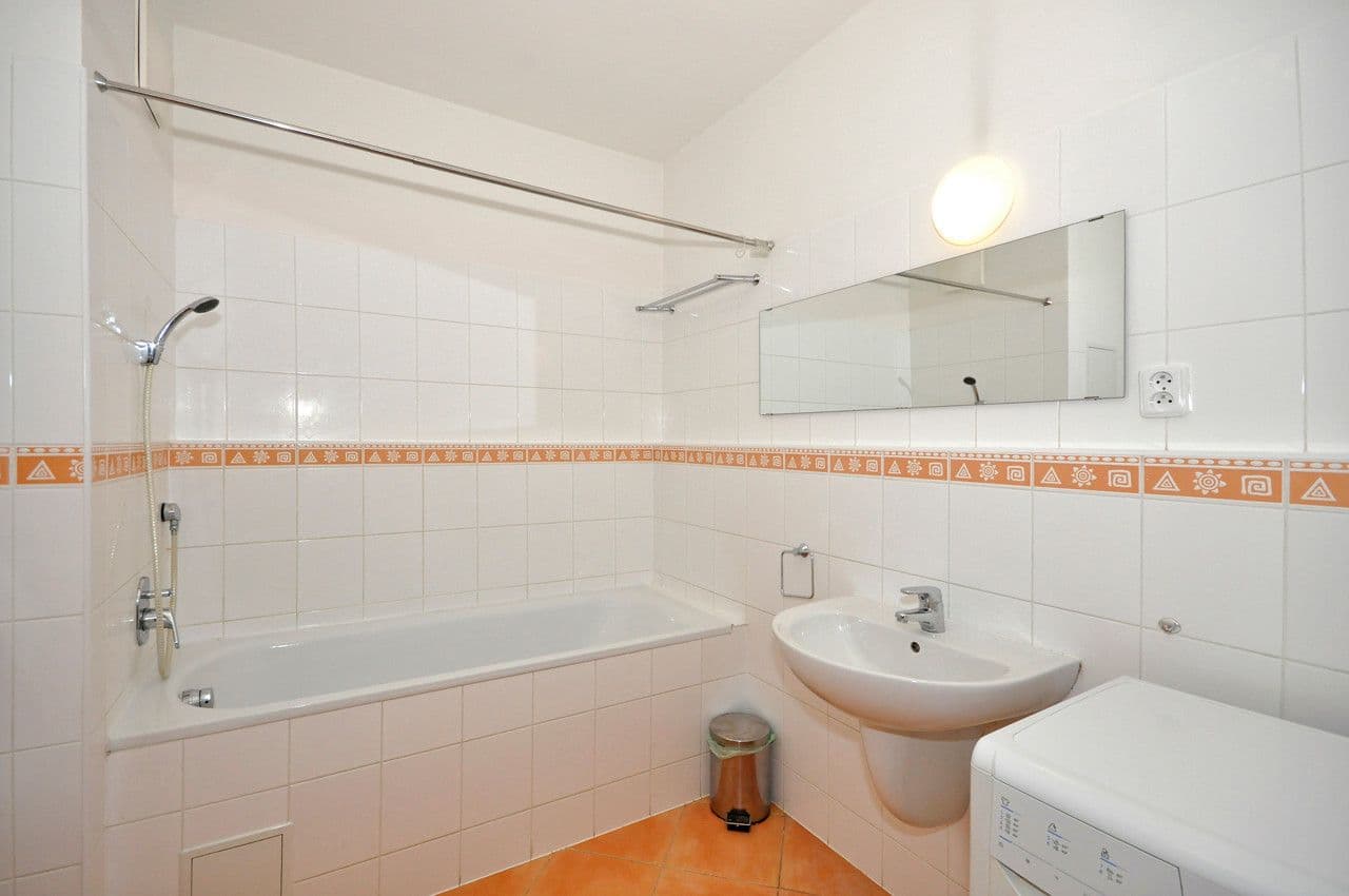 Studio flat to rent, 38 m², Názovská, Prague, Prague Studio flat to rent, 38 m², Názovská, Prague, Prague