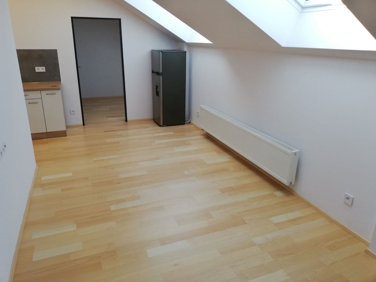 1 bedroom with open-plan kitchen flat to rent, 42 m², Nerudova, Hradec Králové, Královéhradecký Region 1 bedroom with open-plan kitchen flat to rent, 42 m², Nerudova, Hradec Králové, Královéhradecký Region