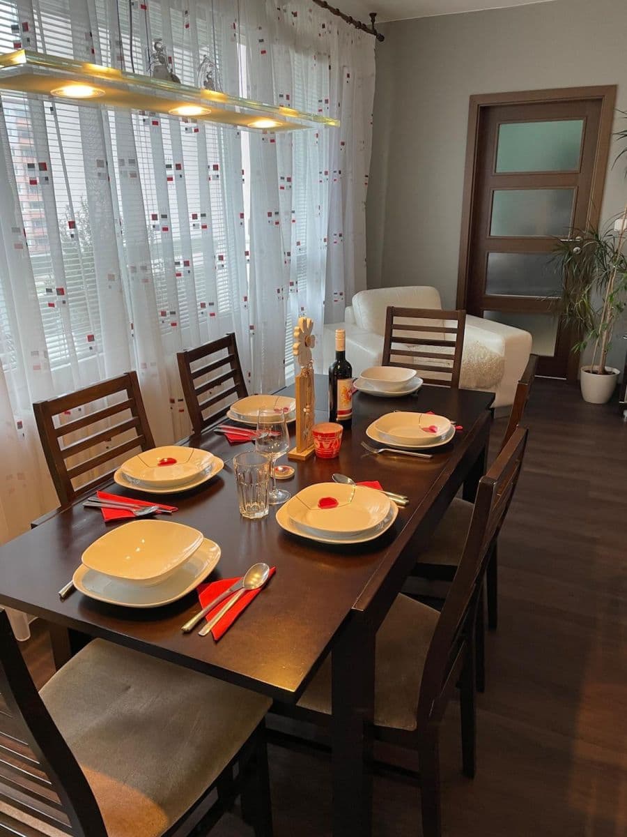 2 bedroom with open-plan kitchen flat to rent, 73 m², Štefáčkova, Brno, Jihomoravský Region 2 bedroom with open-plan kitchen flat to rent, 73 m², Štefáčkova, Brno, Jihomoravský Region