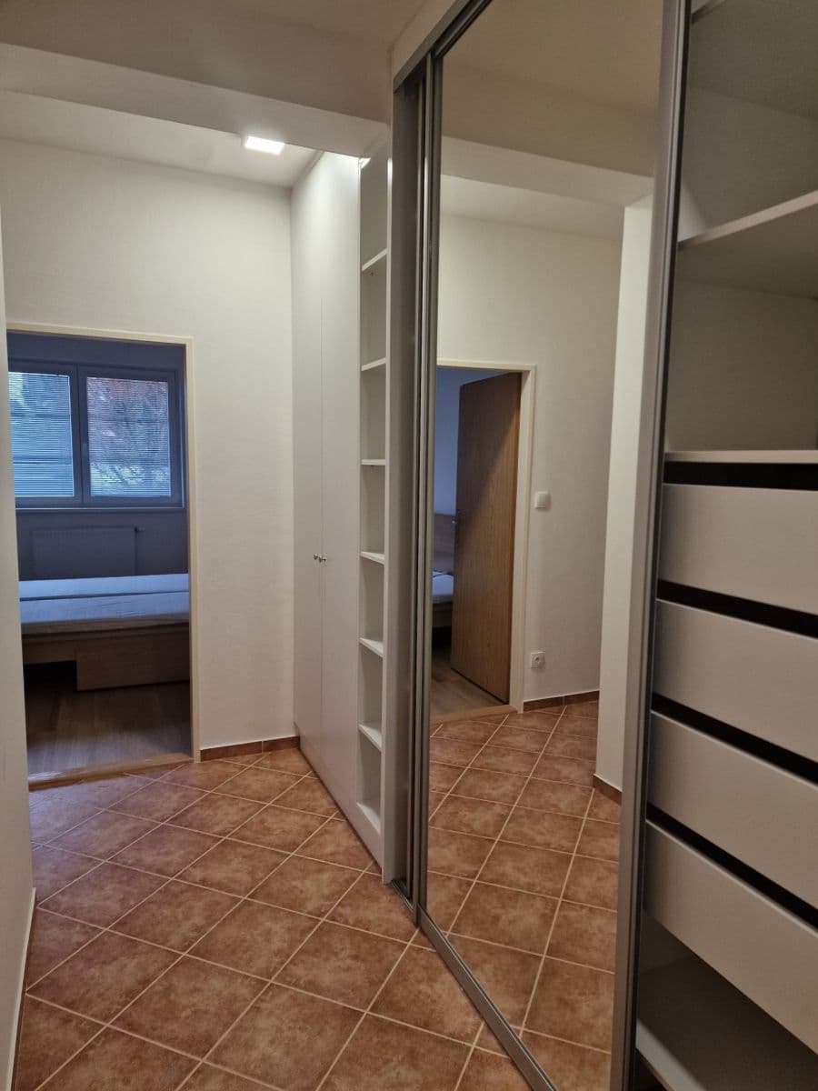 1 bedroom with open-plan kitchen flat to rent, 51 m², Lesní, Holubice, Středočeský Region 1 bedroom with open-plan kitchen flat to rent, 51 m², Lesní, Holubice, Středočeský Region