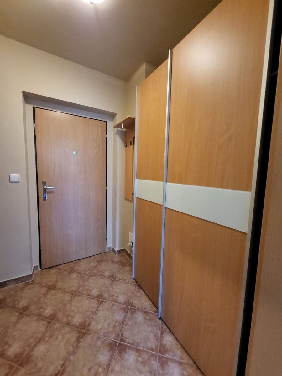 Studio flat to rent, 35 m², K Šátalce, Jesenice, Středočeský Region Studio flat to rent, 35 m², K Šátalce, Jesenice, Středočeský Region