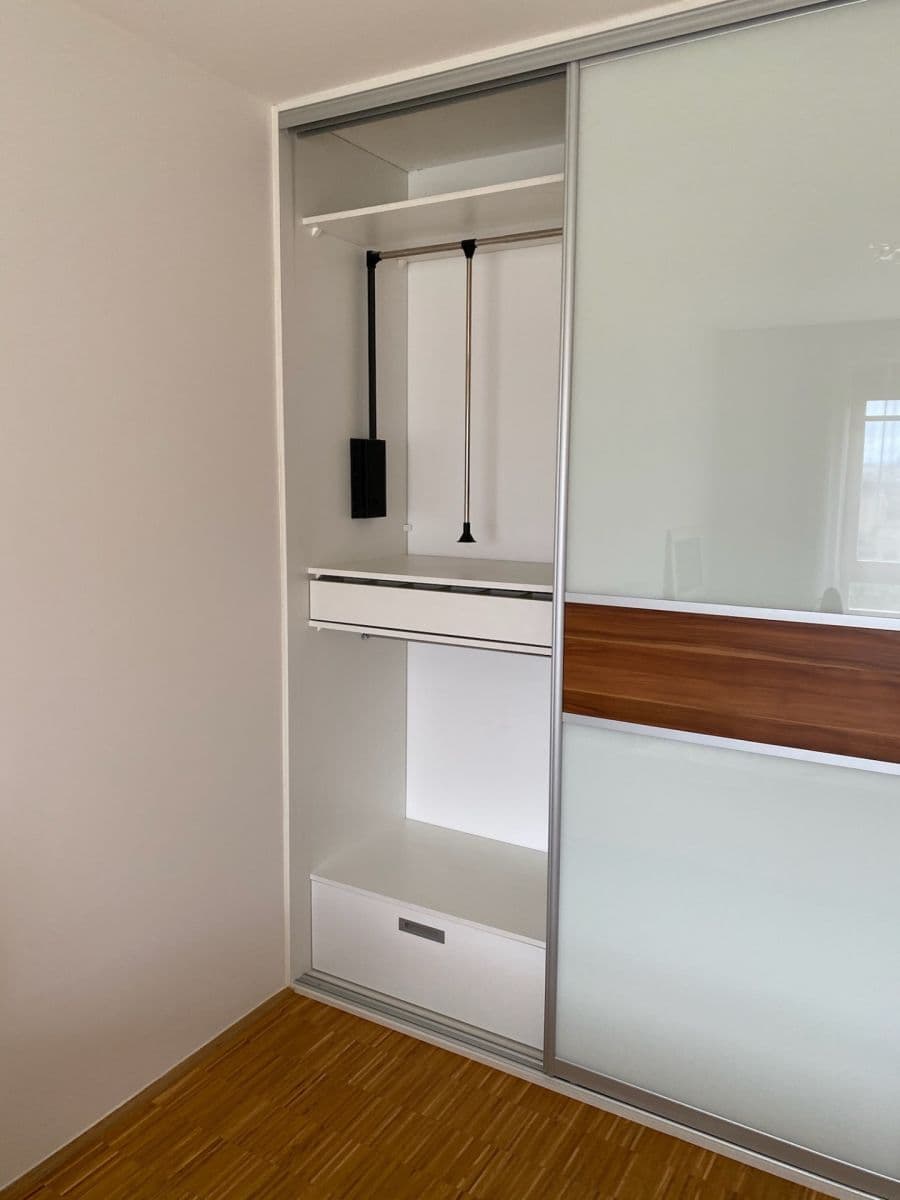 1 bedroom with open-plan kitchen flat to rent, 68 m², Univerzitní, Prague, Prague 1 bedroom with open-plan kitchen flat to rent, 68 m², Univerzitní, Prague, Prague