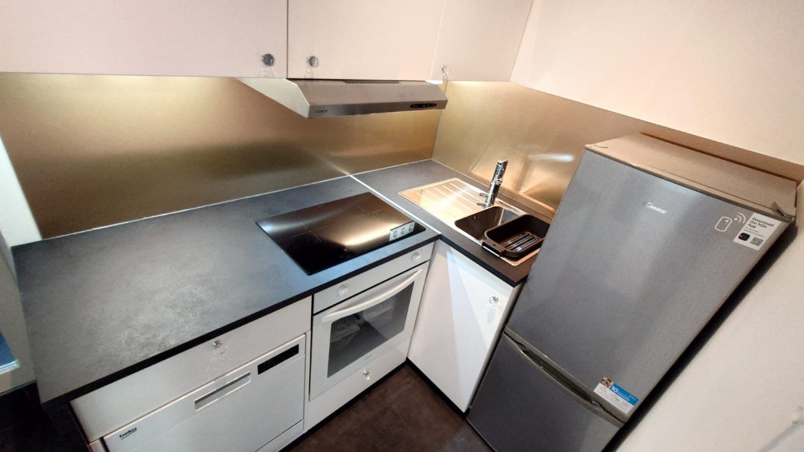 Studio flat to rent, 29 m², náměstí Míru, Prague, Prague Studio flat to rent, 29 m², náměstí Míru, Prague, Prague