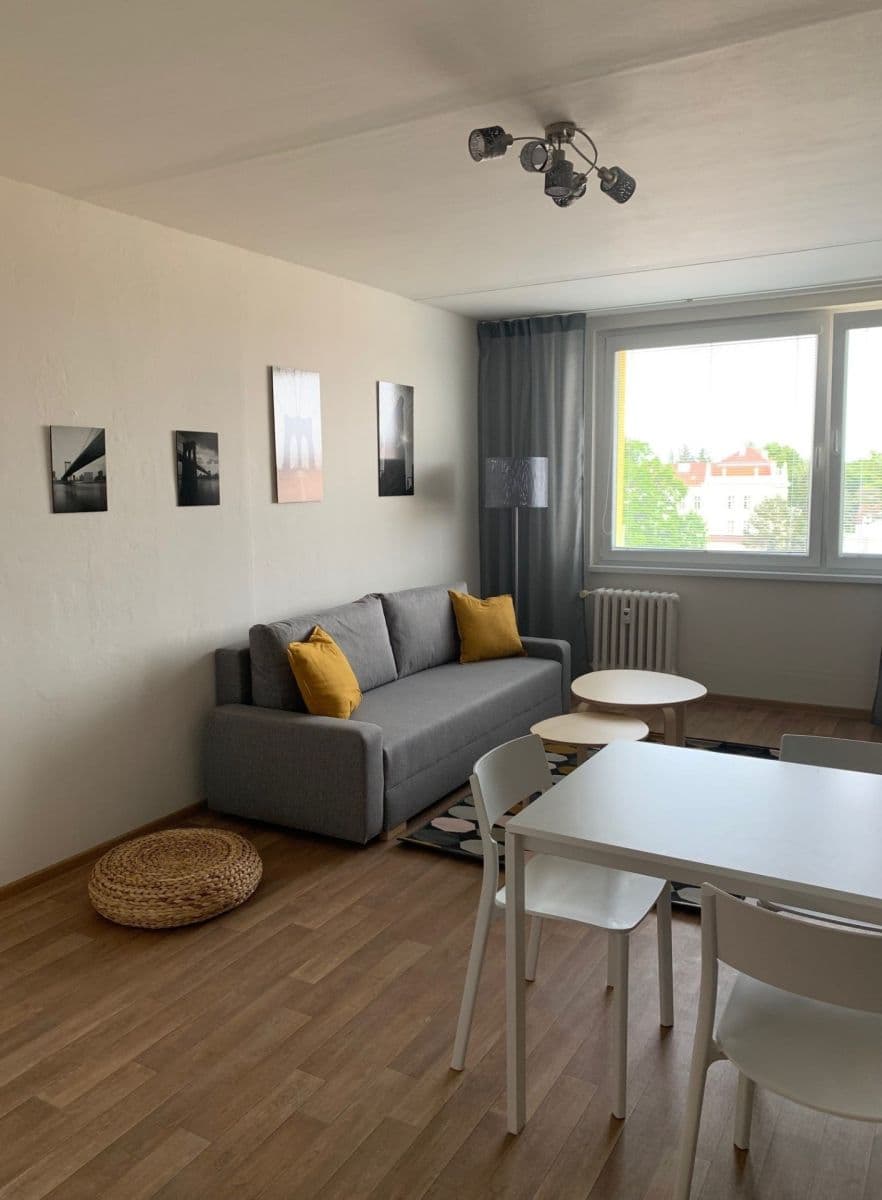 1 bedroom with open-plan kitchen flat to rent, 43 m², Dr. Horákové, Poděbrady, Středočeský Region 1 bedroom with open-plan kitchen flat to rent, 43 m², Dr. Horákové, Poděbrady, Středočeský Region