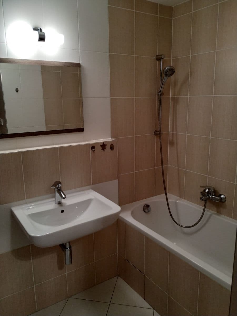 Studio flat to rent, 31 m², Žitná, Hostivice, Středočeský Region Studio flat to rent, 31 m², Žitná, Hostivice, Středočeský Region