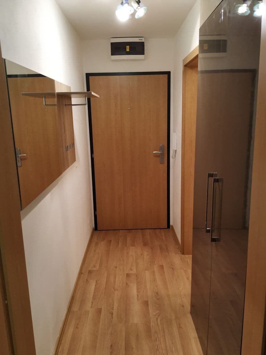 Studio flat to rent, 31 m², Žitná, Hostivice, Středočeský Region Studio flat to rent, 31 m², Žitná, Hostivice, Středočeský Region