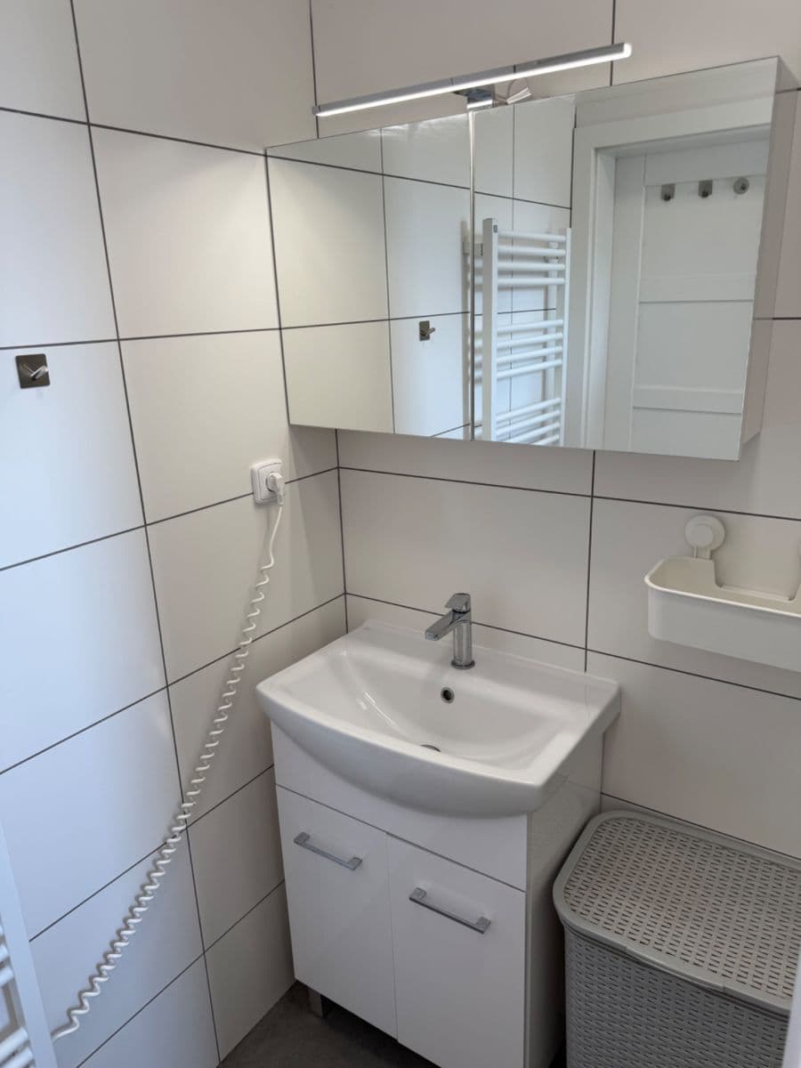 Studio flat to rent, 32 m², Hřbitovní, Libčice nad Vltavou, Středočeský Region Studio flat to rent, 32 m², Hřbitovní, Libčice nad Vltavou, Středočeský Region