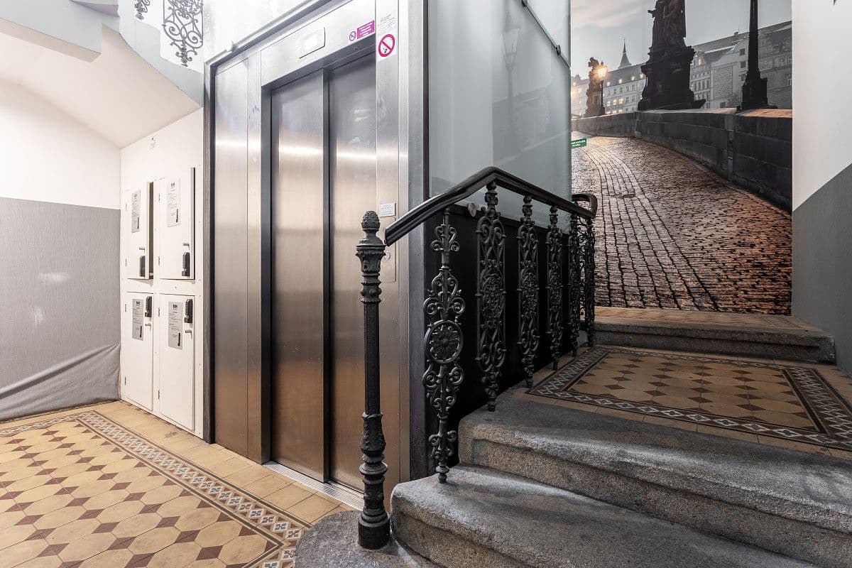 1 bedroom with open-plan kitchen flat to rent, 60 m², Staropramenná, Prague, Prague 1 bedroom with open-plan kitchen flat to rent, 60 m², Staropramenná, Prague, Prague