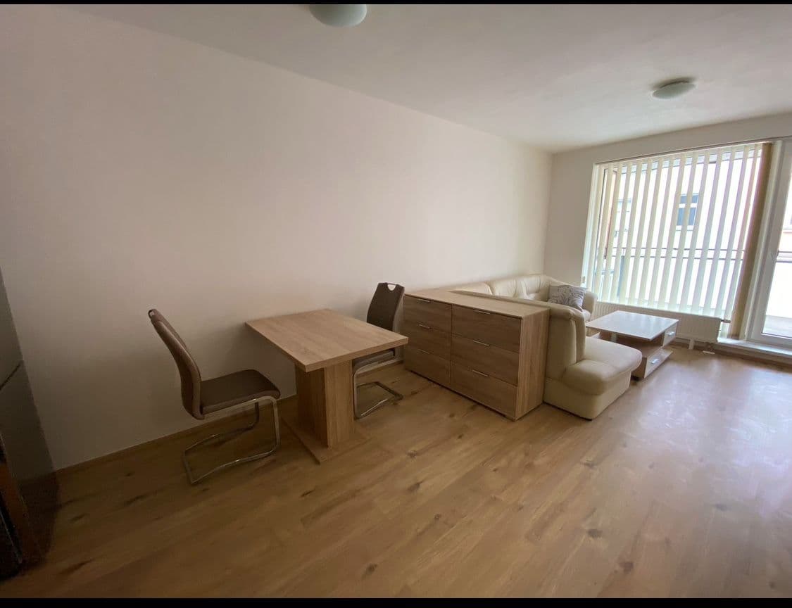 1 bedroom with open-plan kitchen flat to rent, 54 m², Jablonského, Plzeň, Plzeňský Region 1 bedroom with open-plan kitchen flat to rent, 54 m², Jablonského, Plzeň, Plzeňský Region