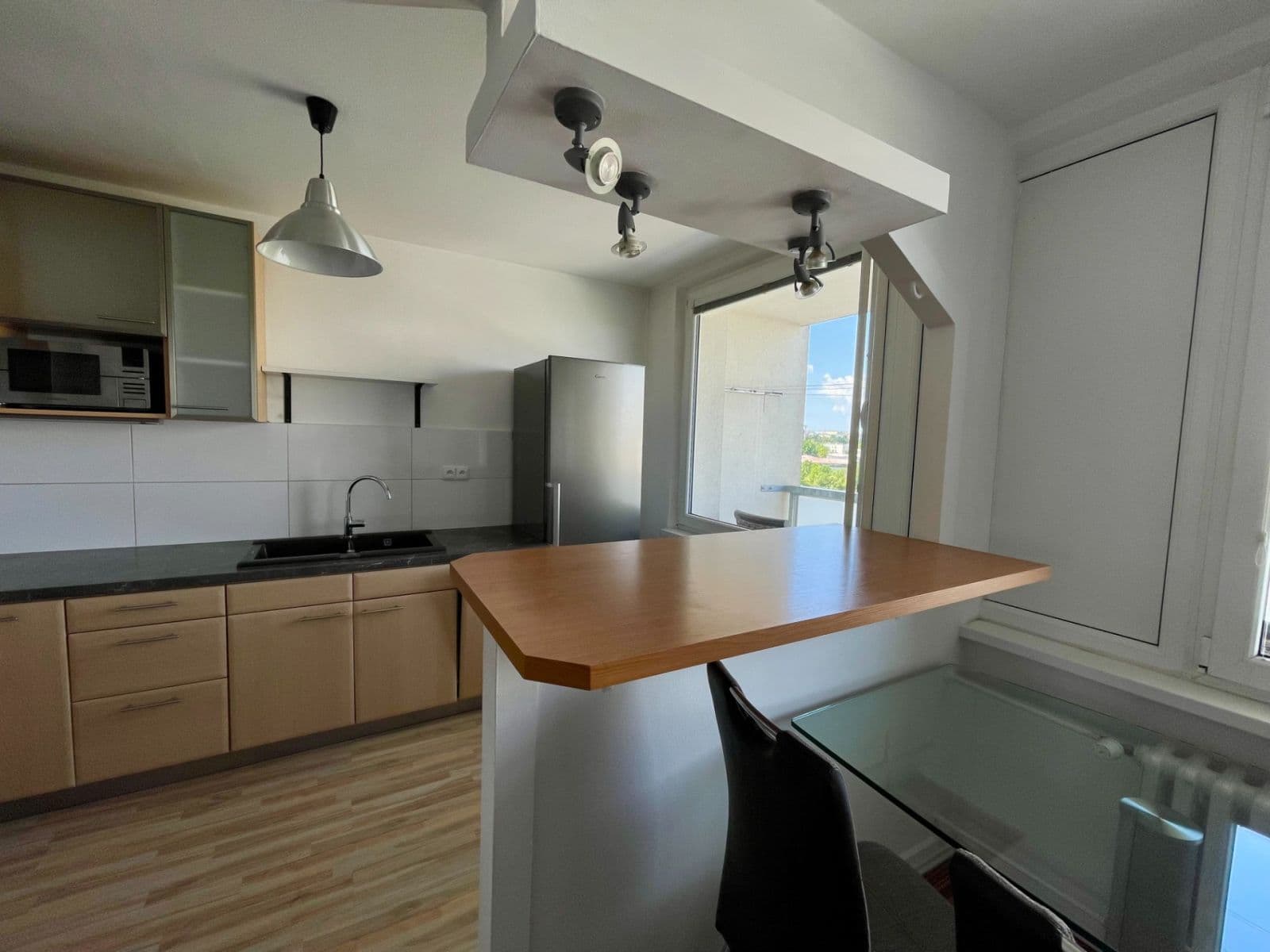 2 bedroom with open-plan kitchen flat to rent, 80 m², Na Chobotě, Prague, Prague 2 bedroom with open-plan kitchen flat to rent, 80 m², Na Chobotě, Prague, Prague