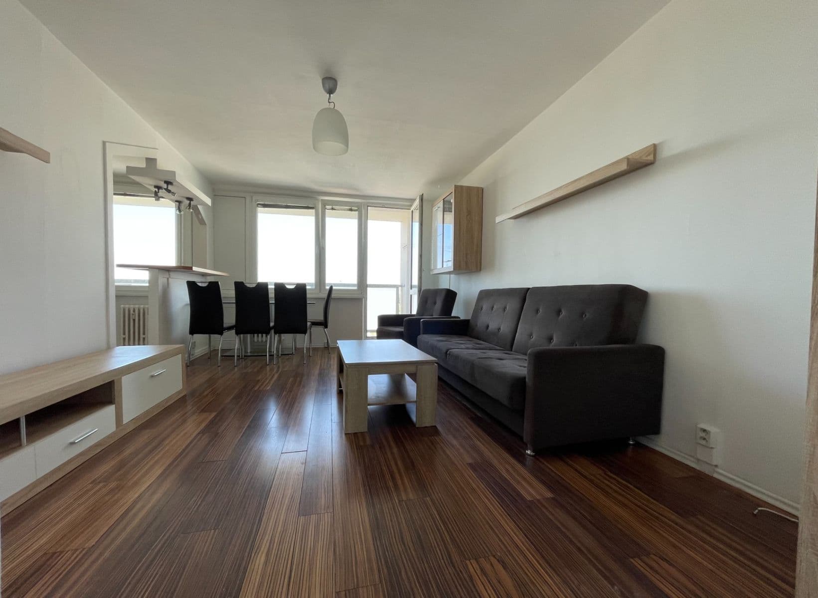 2 bedroom with open-plan kitchen flat to rent, 80 m², Na Chobotě, Prague, Prague 2 bedroom with open-plan kitchen flat to rent, 80 m², Na Chobotě, Prague, Prague