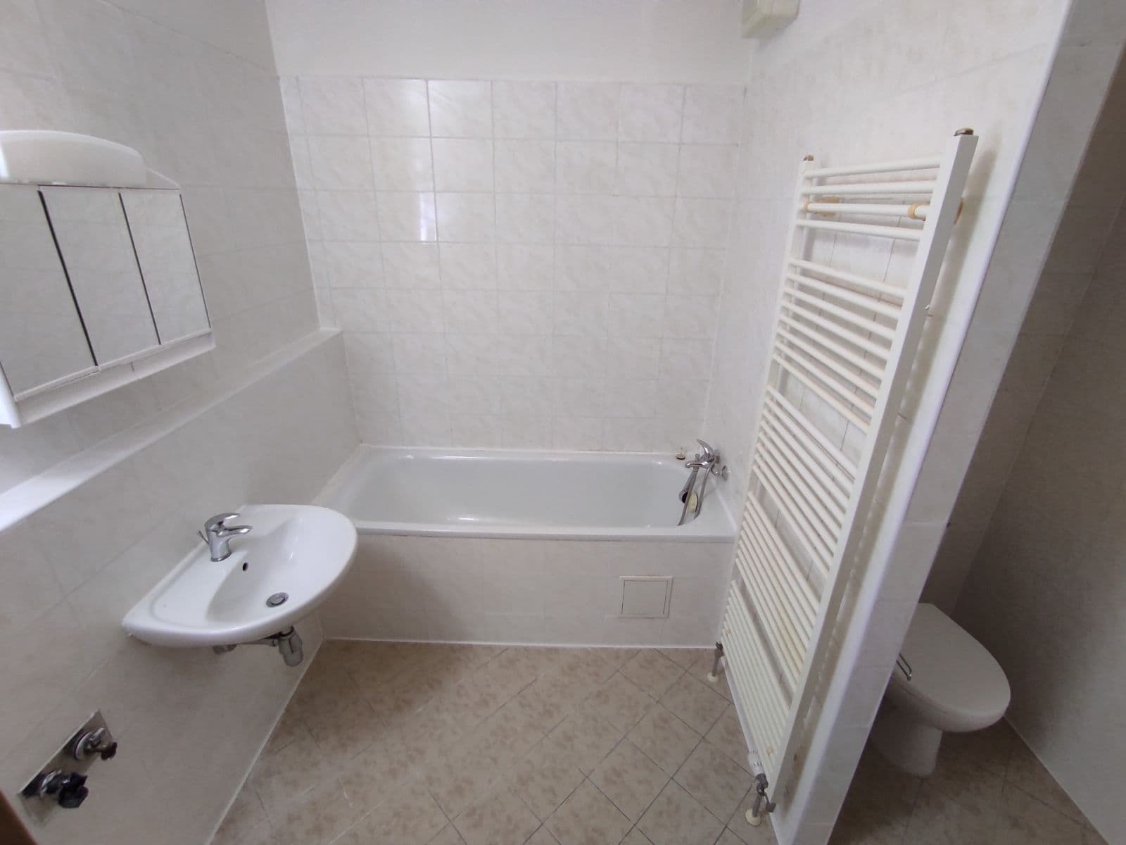 Studio flat to rent, 49 m², Hedvábná, Liberec, Liberecký Region Studio flat to rent, 49 m², Hedvábná, Liberec, Liberecký Region