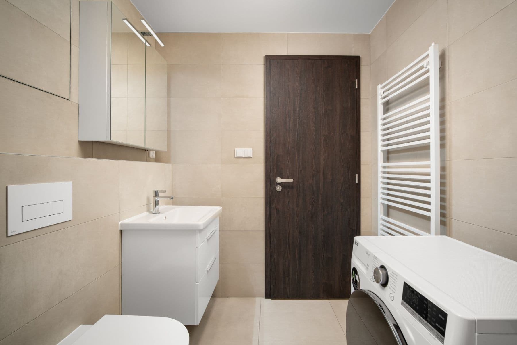 Studio flat to rent, 44 m², třída Generála Píky, Brno, Jihomoravský Region Studio flat to rent, 44 m², třída Generála Píky, Brno, Jihomoravský Region