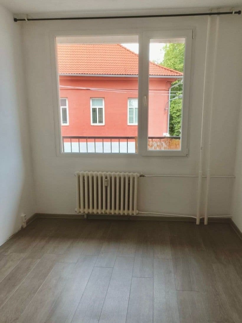 1 bedroom with open-plan kitchen flat to rent, 48 m², Litoměřická, Štětí, Ústecký Region 1 bedroom with open-plan kitchen flat to rent, 48 m², Litoměřická, Štětí, Ústecký Region