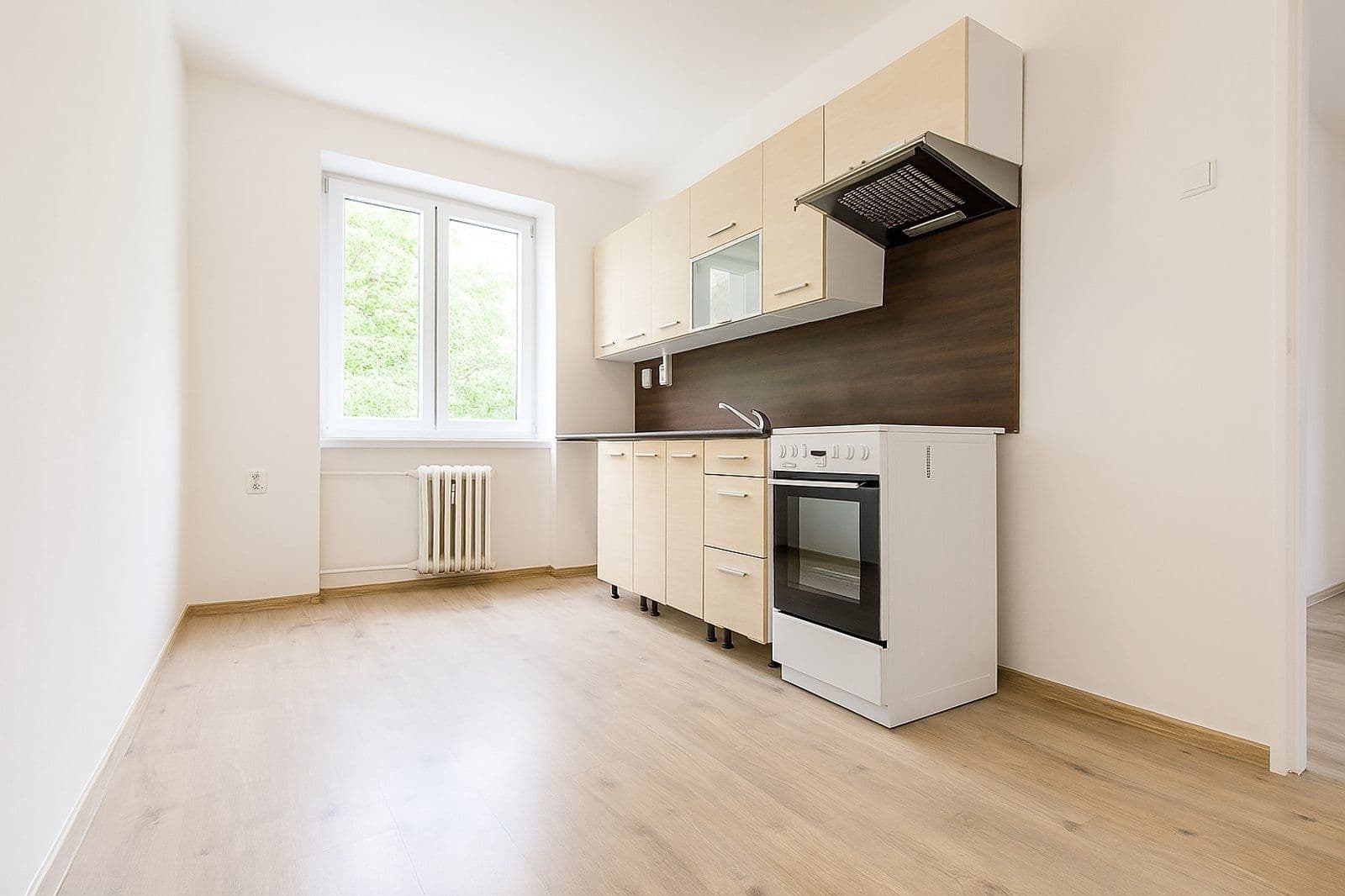 4 bedroom flat to rent, 85 m², Obránců míru, Havířov, Moravskoslezský Region 4 bedroom flat to rent, 85 m², Obránců míru, Havířov, Moravskoslezský Region