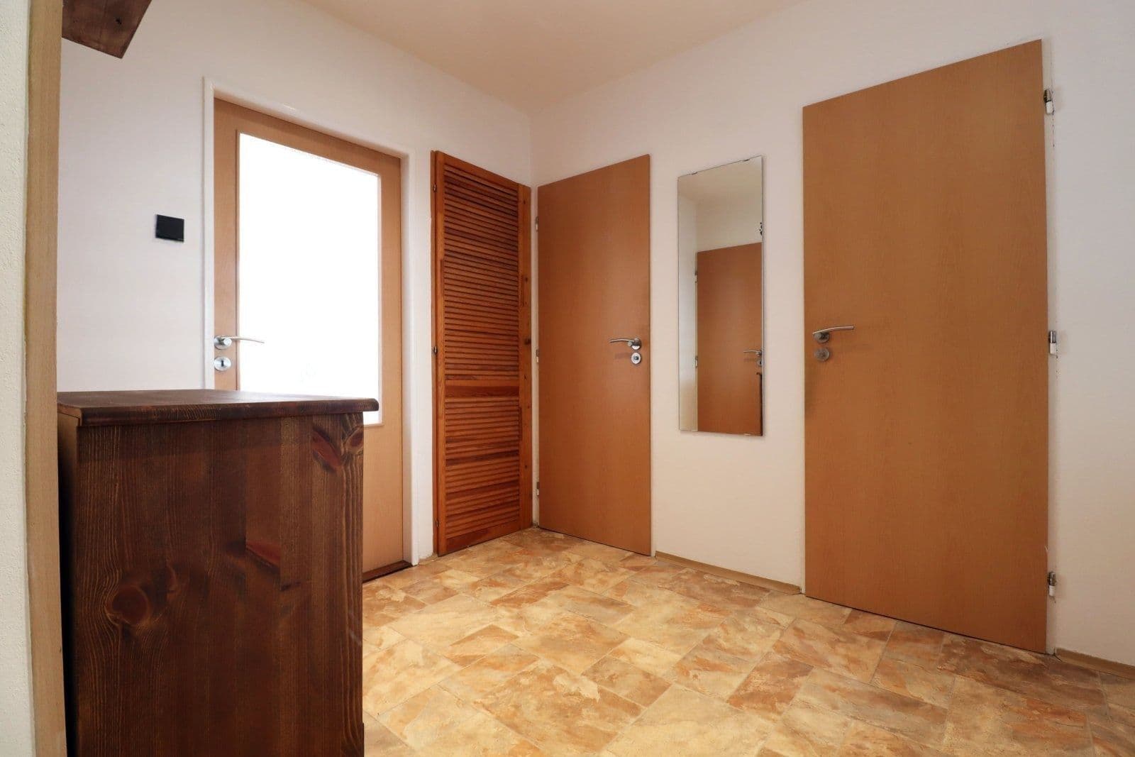 2 bedroom with open-plan kitchen flat to rent, 71 m², Mádrova, Prague, Prague 2 bedroom with open-plan kitchen flat to rent, 71 m², Mádrova, Prague, Prague