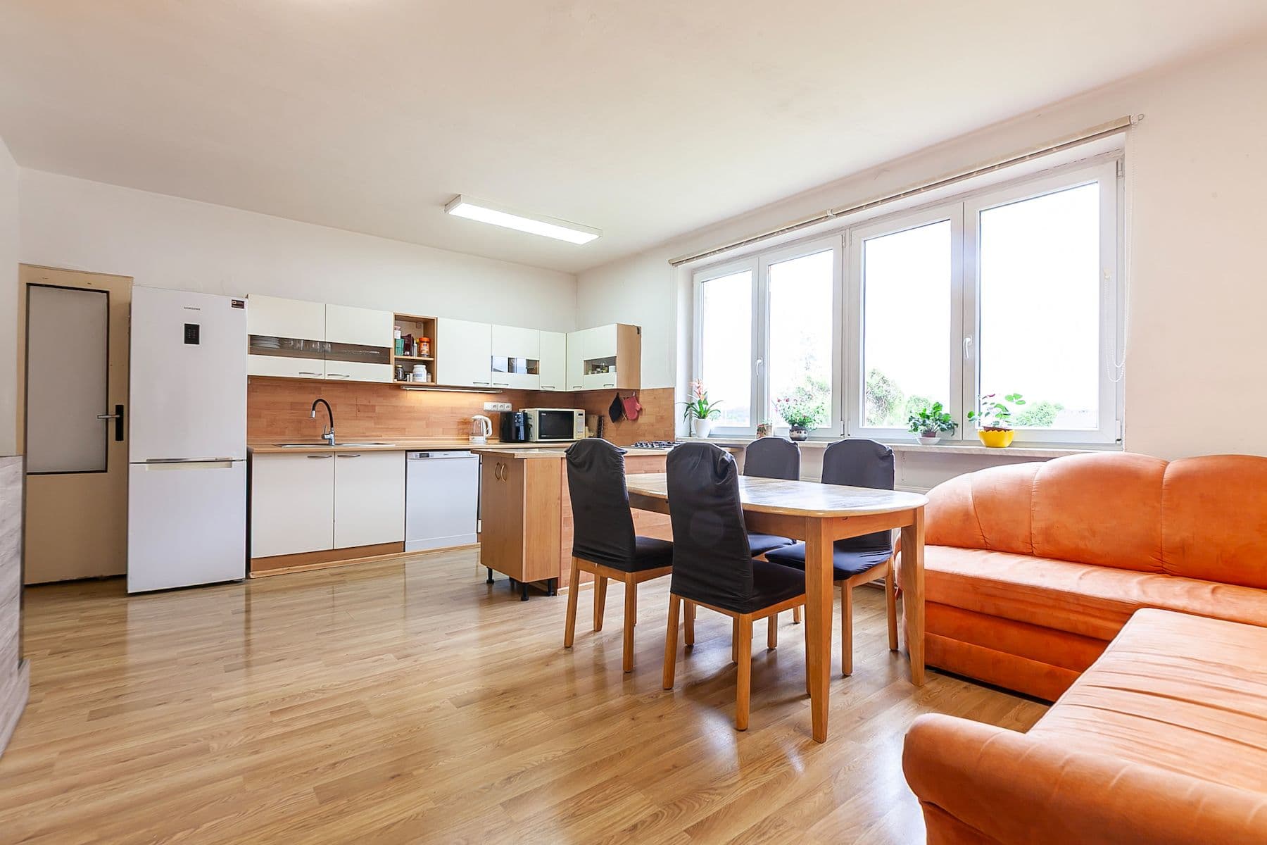 3 bedroom with open-plan kitchen flat for sale, 95 m², Teplýšovice, Teplýšovice, Středočeský Region 3 bedroom with open-plan kitchen flat for sale, 95 m², Teplýšovice, Teplýšovice, Středočeský Region