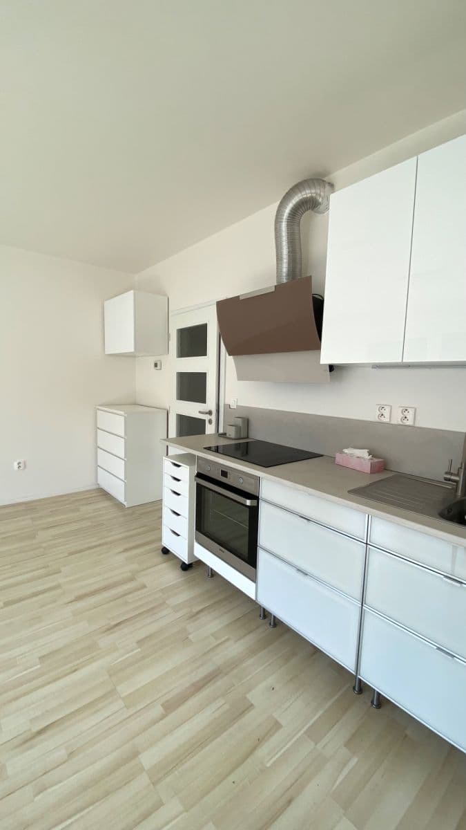 Studio flat to rent, 32 m², Přadlácká, Brno, Jihomoravský Region Studio flat to rent, 32 m², Přadlácká, Brno, Jihomoravský Region