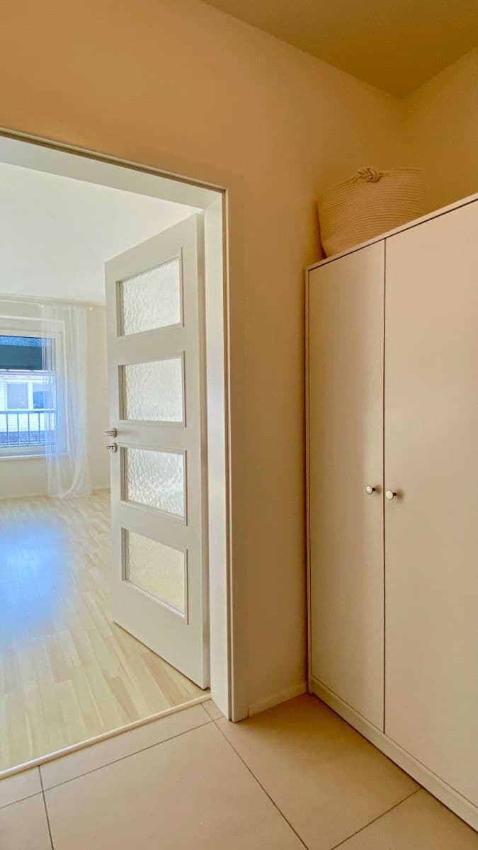 Studio flat to rent, 32 m², Přadlácká, Brno, Jihomoravský Region Studio flat to rent, 32 m², Přadlácká, Brno, Jihomoravský Region