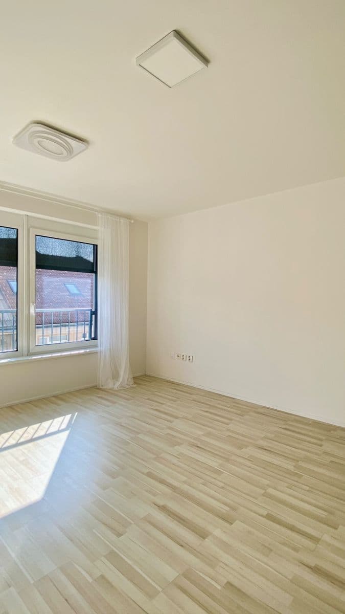 Studio flat to rent, 32 m², Přadlácká, Brno, Jihomoravský Region Studio flat to rent, 32 m², Přadlácká, Brno, Jihomoravský Region