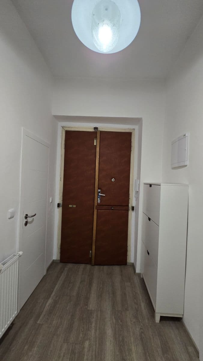 2 bedroom flat to rent, 54 m², Bulharská, Prague, Prague 2 bedroom flat to rent, 54 m², Bulharská, Prague, Prague