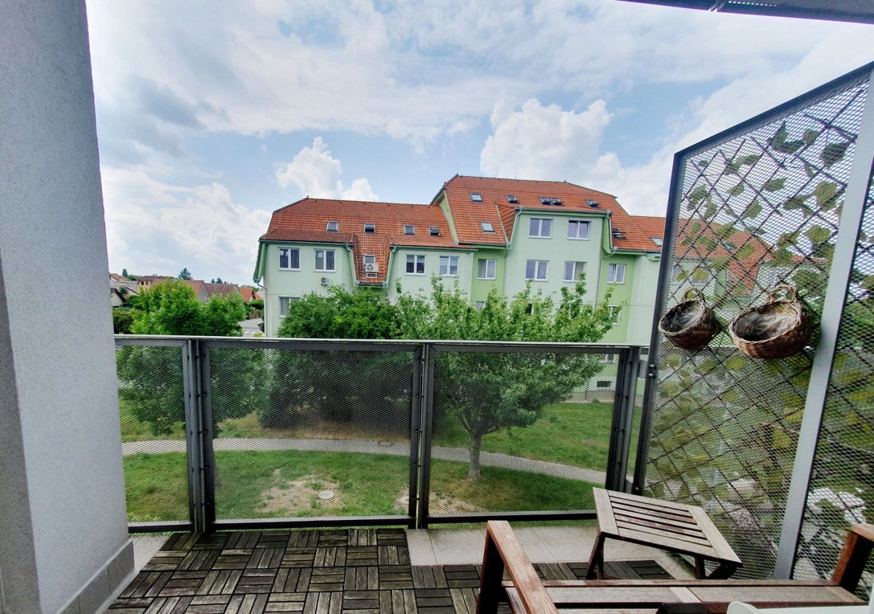 1 bedroom with open-plan kitchen flat to rent, 46 m², Herlíkovická, Prague, Prague 1 bedroom with open-plan kitchen flat to rent, 46 m², Herlíkovická, Prague, Prague