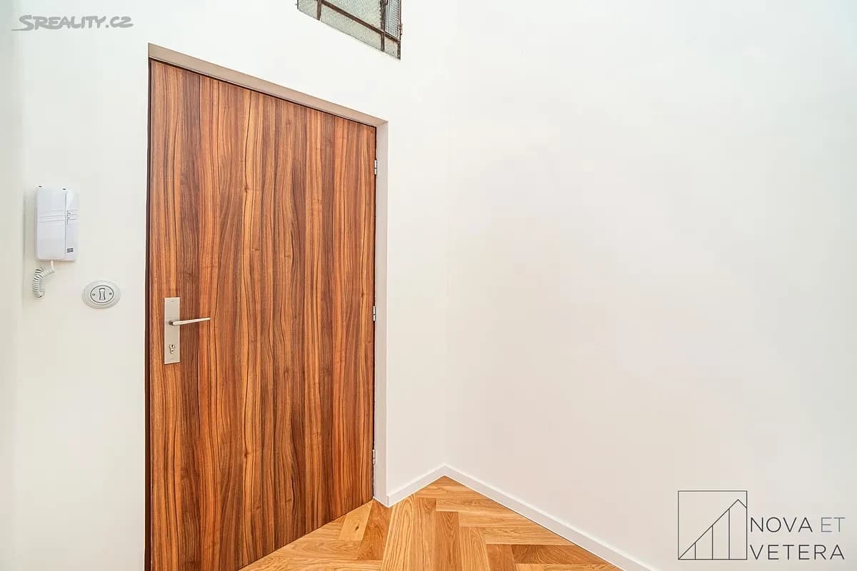 1 bedroom with open-plan kitchen flat to rent, 71 m², Újezd, Prague, Prague 1 bedroom with open-plan kitchen flat to rent, 71 m², Újezd, Prague, Prague