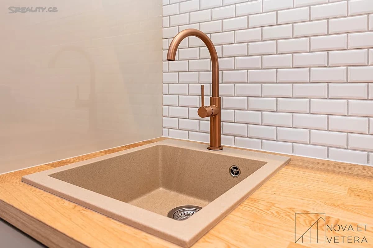1 bedroom with open-plan kitchen flat to rent, 71 m², Újezd, Prague, Prague 1 bedroom with open-plan kitchen flat to rent, 71 m², Újezd, Prague, Prague