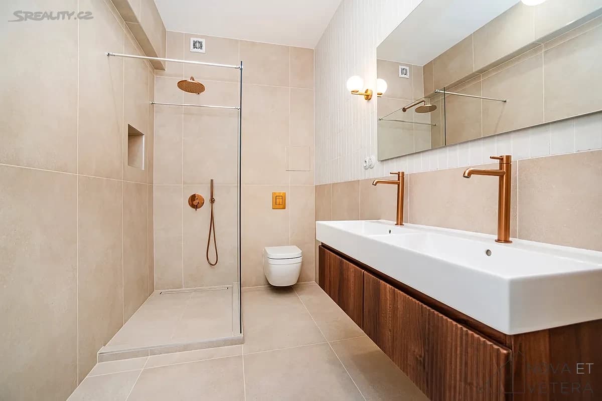 1 bedroom with open-plan kitchen flat to rent, 71 m², Újezd, Prague, Prague 1 bedroom with open-plan kitchen flat to rent, 71 m², Újezd, Prague, Prague