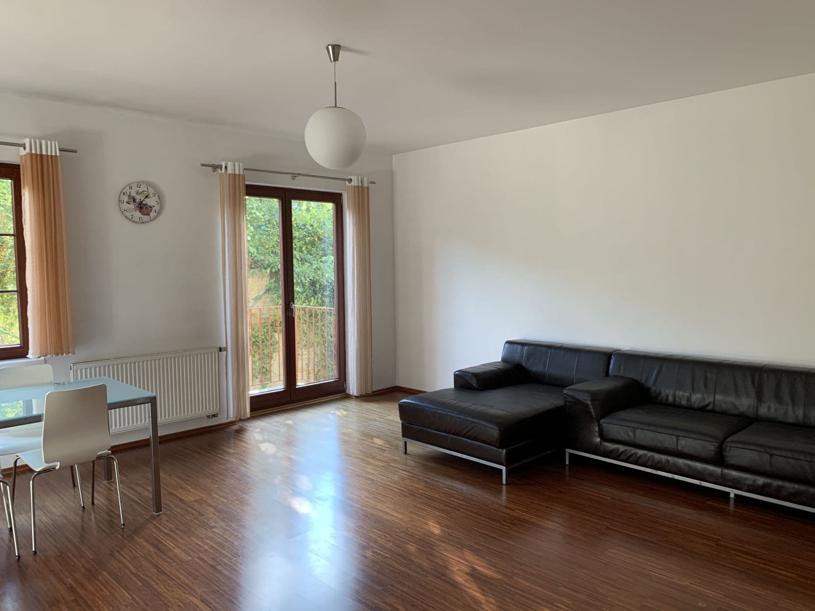 3 bedroom flat to rent, 100 m², Komenského, Černošice, Středočeský Region 3 bedroom flat to rent, 100 m², Komenského, Černošice, Středočeský Region