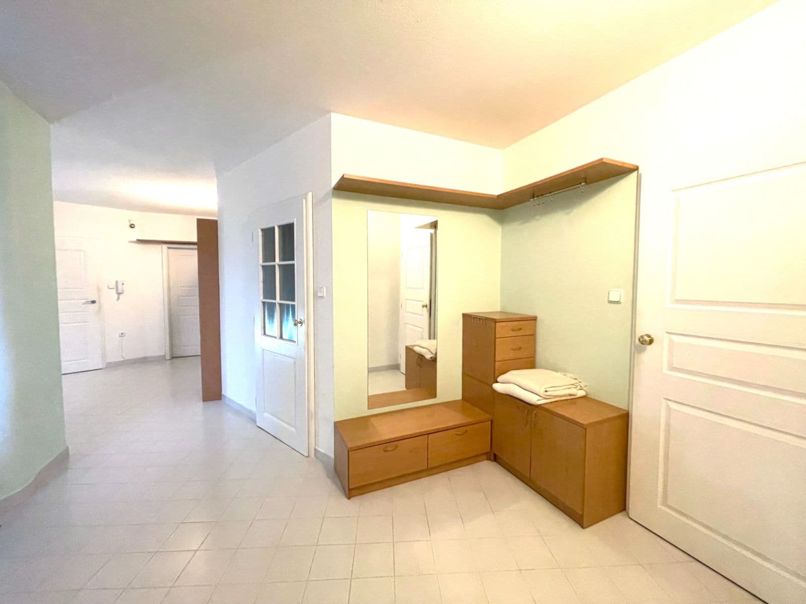 3 bedroom with open-plan kitchen flat for sale, 185 m², Ant. Barcala, České Budějovice, Jihočeský Region 3 bedroom with open-plan kitchen flat for sale, 185 m², Ant. Barcala, České Budějovice, Jihočeský Region