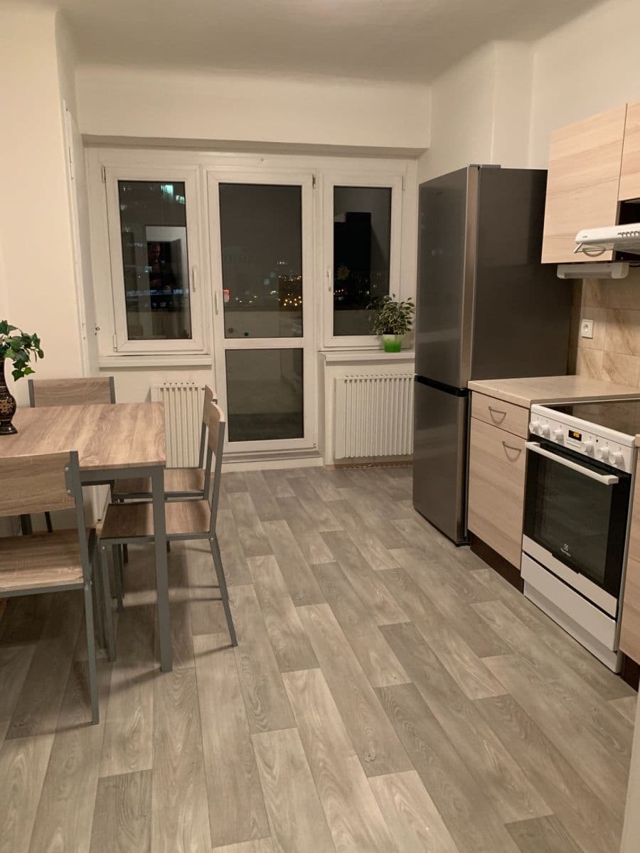 1 bedroom flat to rent, 38 m², Hvězdova, Prague, Prague 1 bedroom flat to rent, 38 m², Hvězdova, Prague, Prague