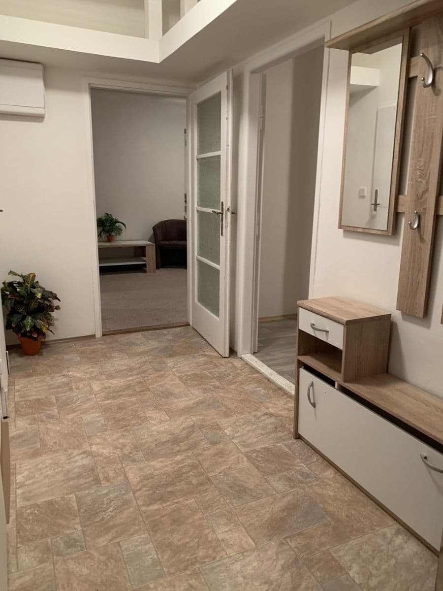 1 bedroom flat to rent, 38 m², Hvězdova, Prague, Prague 1 bedroom flat to rent, 38 m², Hvězdova, Prague, Prague