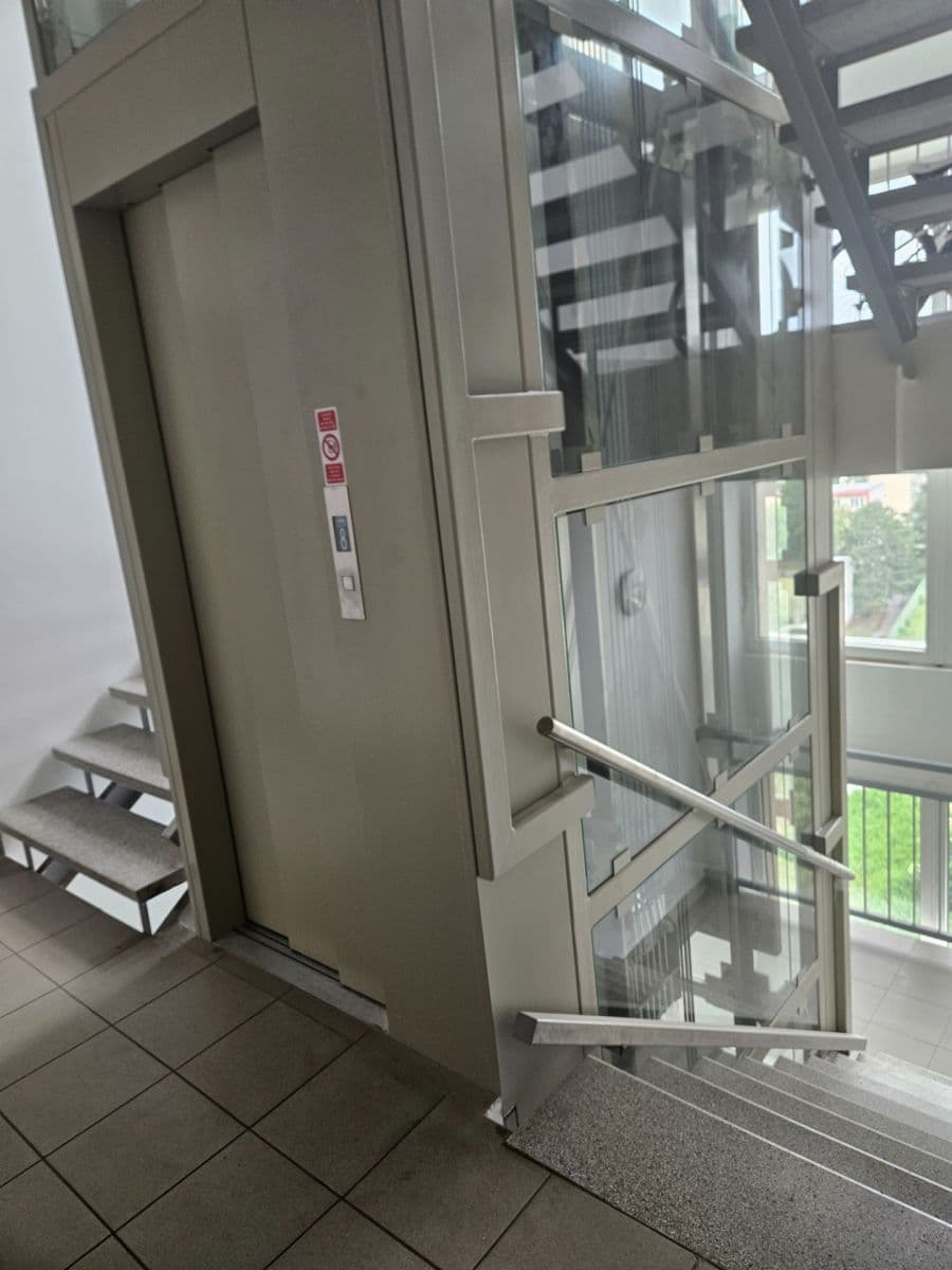 1 bedroom with open-plan kitchen flat to rent, 50 m², Tupolevova, Prague, Prague 1 bedroom with open-plan kitchen flat to rent, 50 m², Tupolevova, Prague, Prague