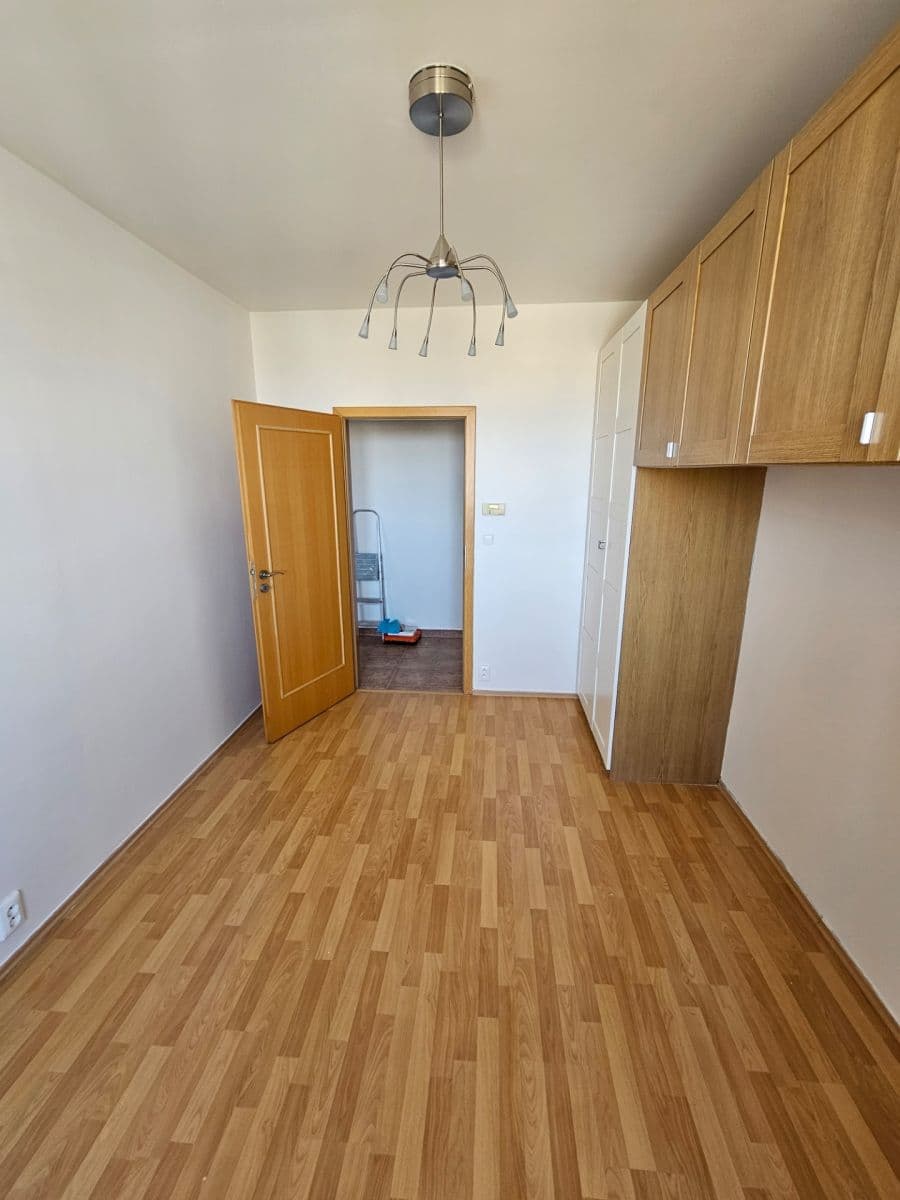1 bedroom with open-plan kitchen flat to rent, 50 m², Tupolevova, Prague, Prague 1 bedroom with open-plan kitchen flat to rent, 50 m², Tupolevova, Prague, Prague