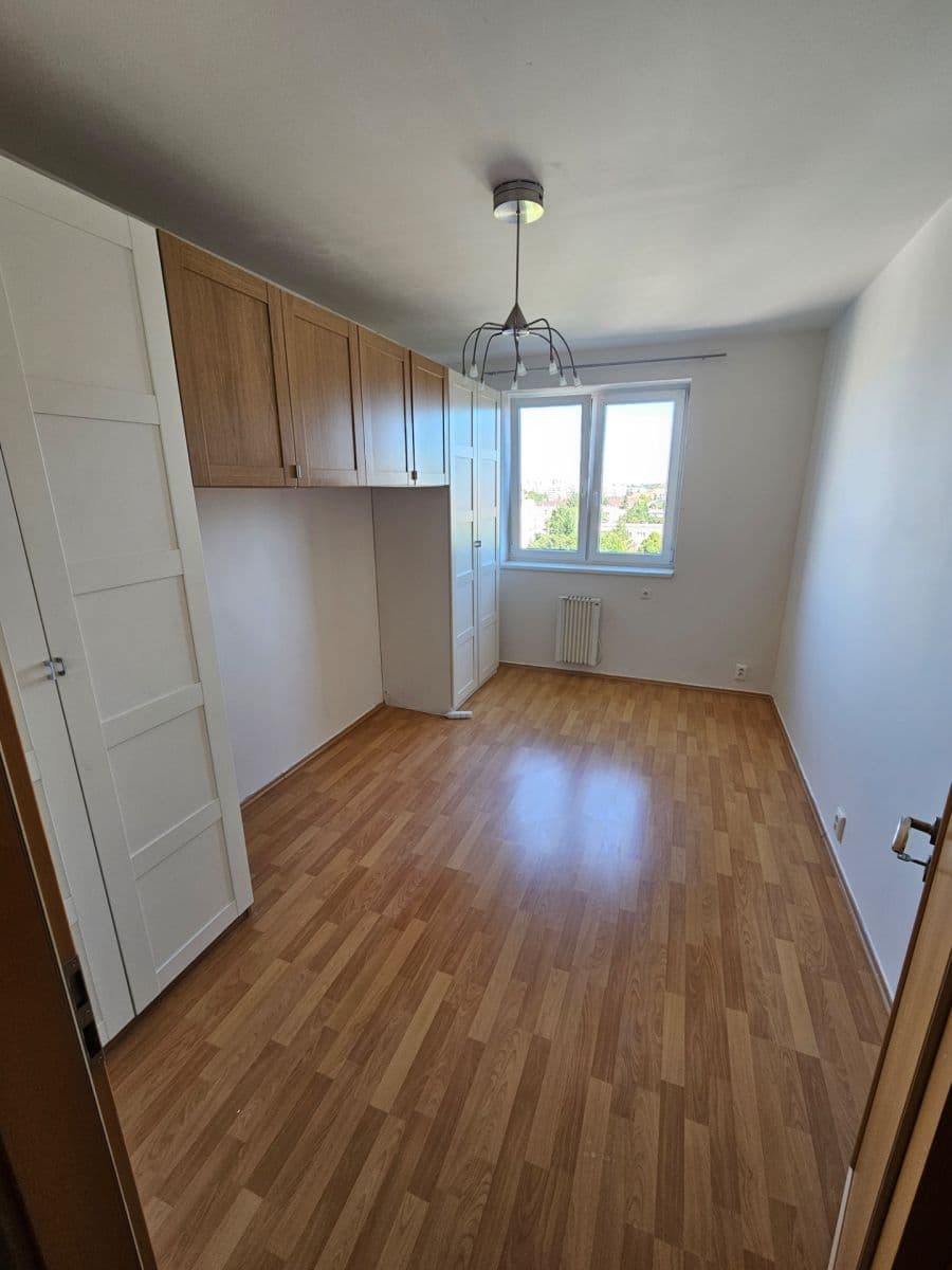 1 bedroom with open-plan kitchen flat to rent, 50 m², Tupolevova, Prague, Prague 1 bedroom with open-plan kitchen flat to rent, 50 m², Tupolevova, Prague, Prague