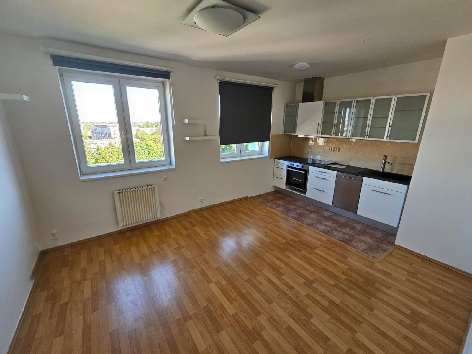 1 bedroom with open-plan kitchen flat to rent, 50 m², Tupolevova, Prague, Prague 1 bedroom with open-plan kitchen flat to rent, 50 m², Tupolevova, Prague, Prague