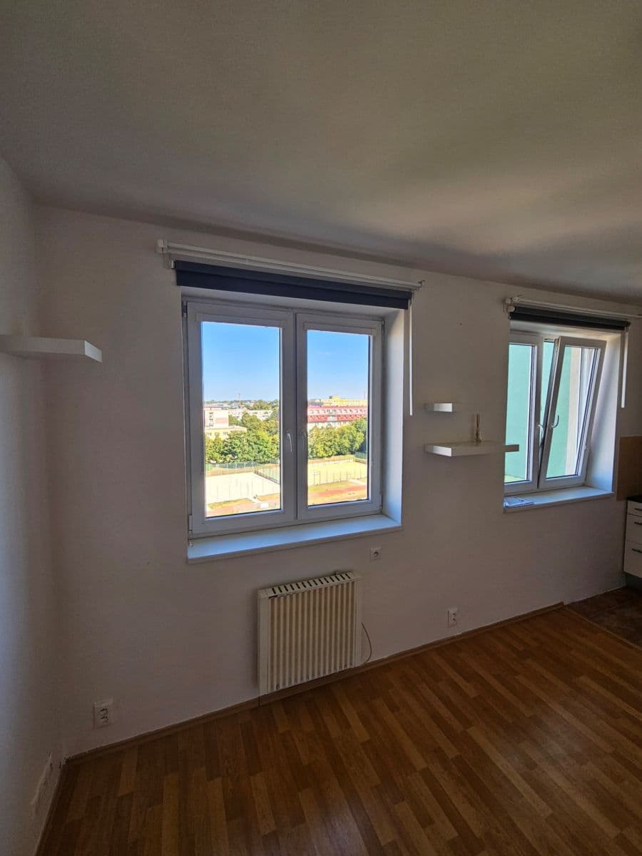 1 bedroom with open-plan kitchen flat to rent, 50 m², Tupolevova, Prague, Prague 1 bedroom with open-plan kitchen flat to rent, 50 m², Tupolevova, Prague, Prague