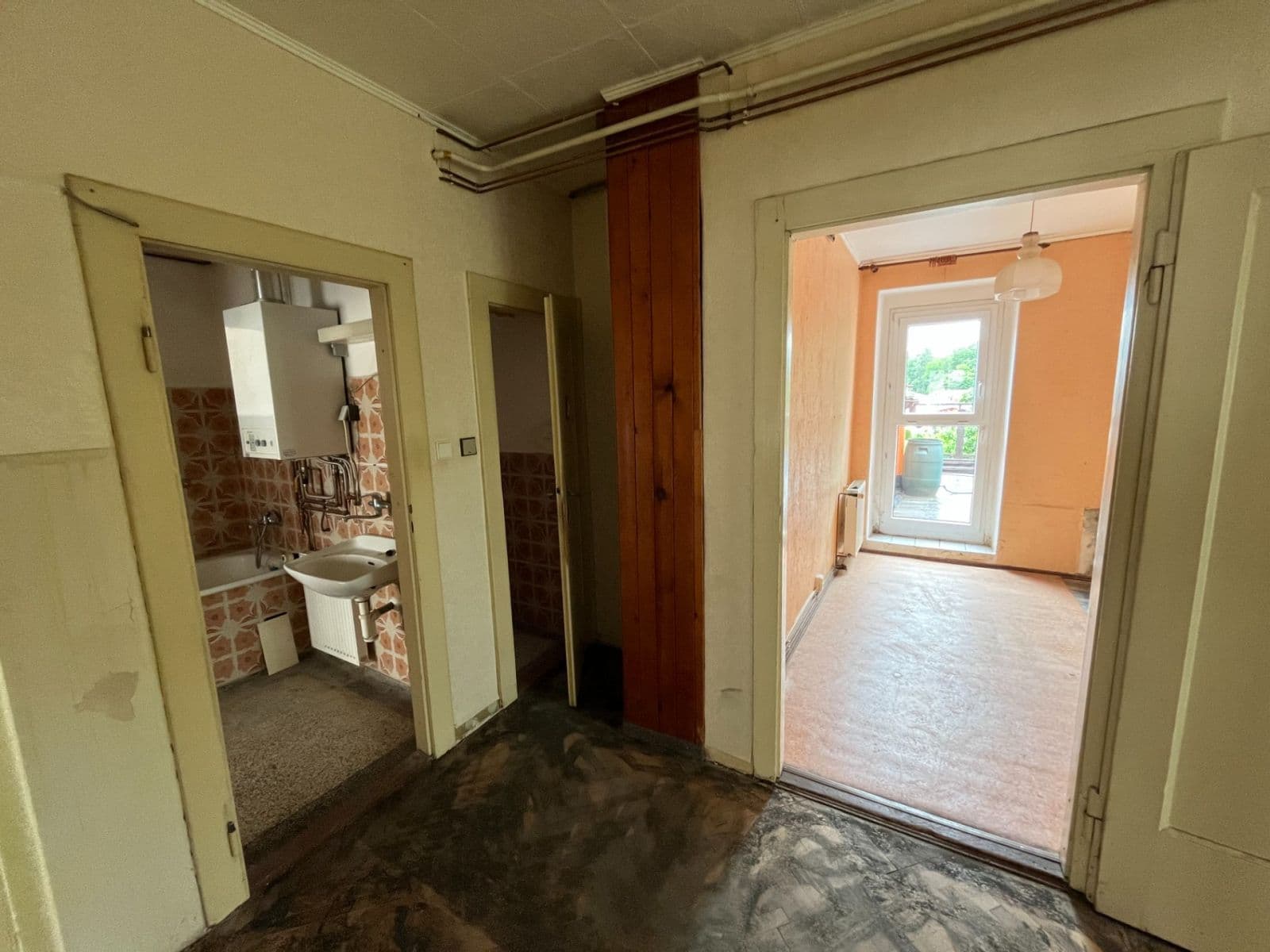 4 bedroom flat for sale, 100 m², Hlavní, Aš, Karlovarský Region 4 bedroom flat for sale, 100 m², Hlavní, Aš, Karlovarský Region