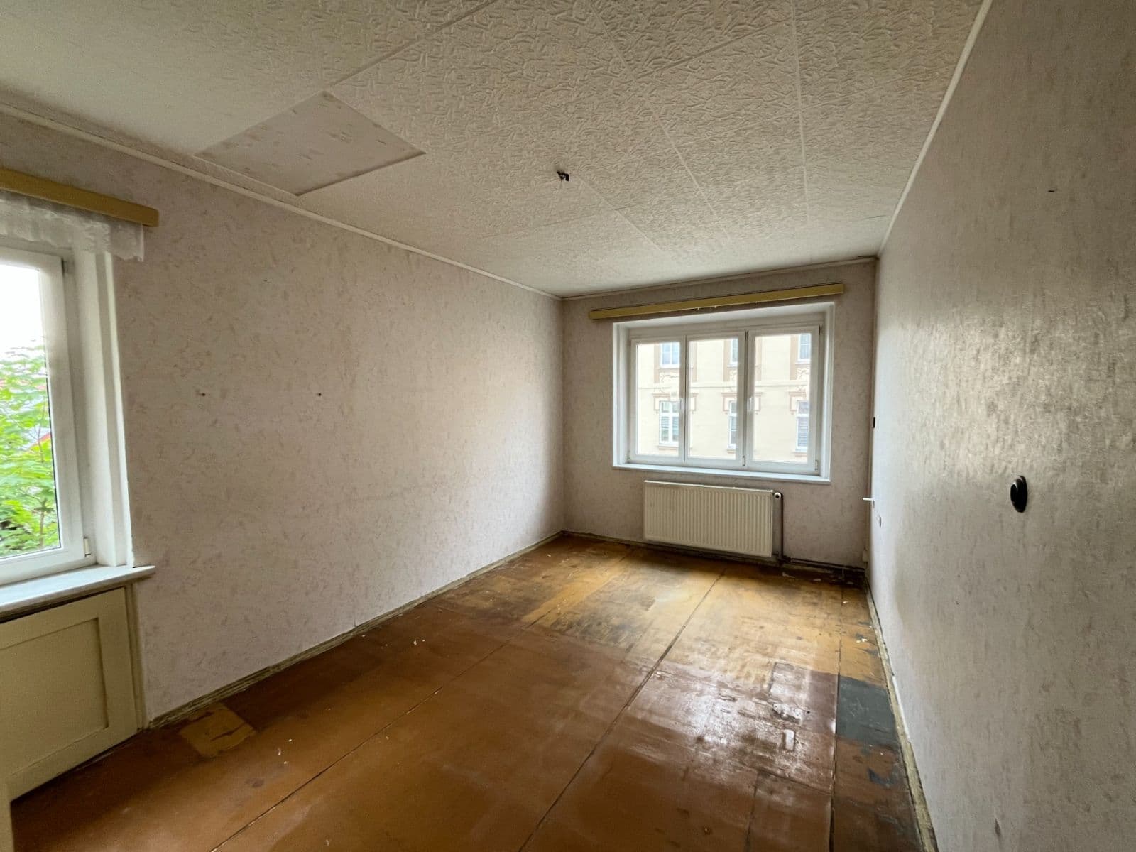 4 bedroom flat for sale, 100 m², Hlavní, Aš, Karlovarský Region 4 bedroom flat for sale, 100 m², Hlavní, Aš, Karlovarský Region