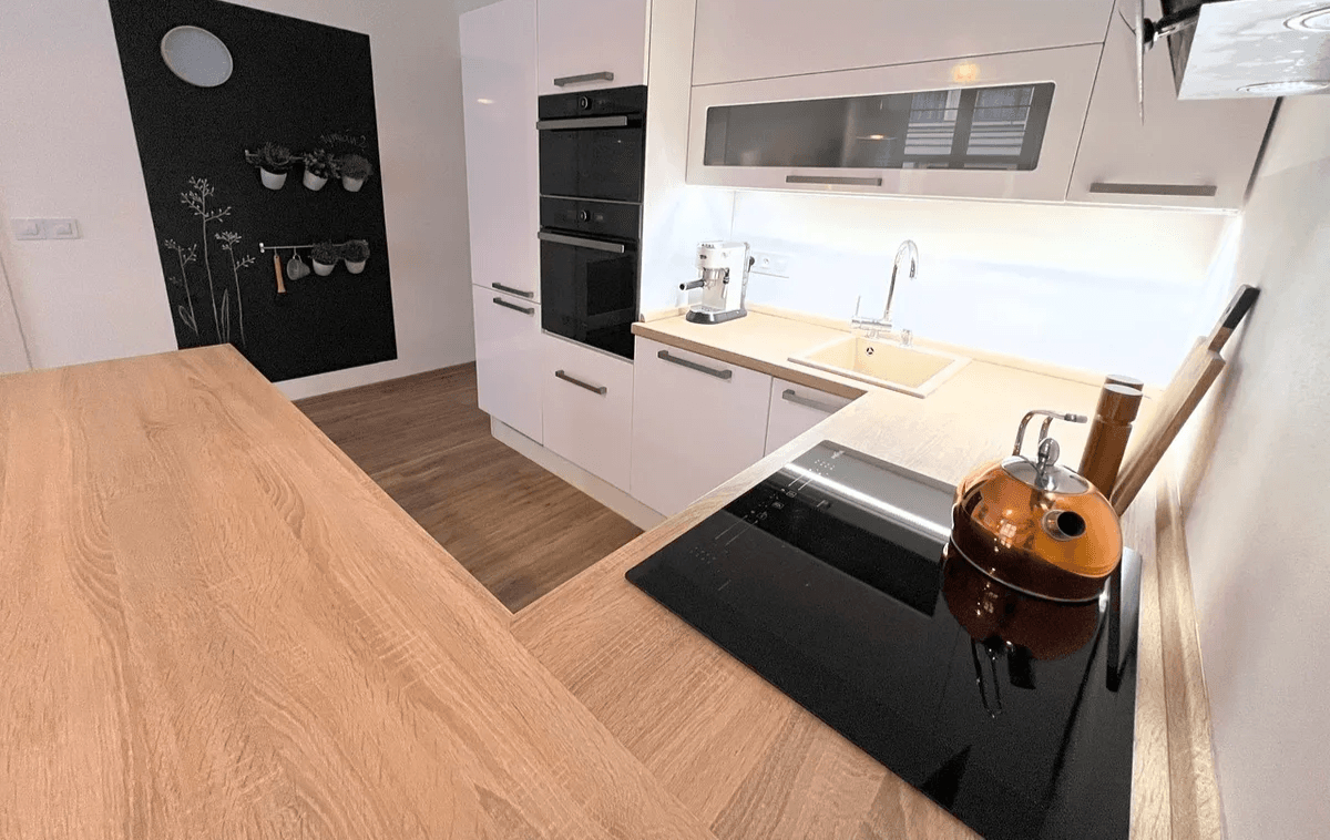 1 bedroom with open-plan kitchen flat to rent, 59 m², Havlíčkova, Pardubice, Pardubický Region 1 bedroom with open-plan kitchen flat to rent, 59 m², Havlíčkova, Pardubice, Pardubický Region