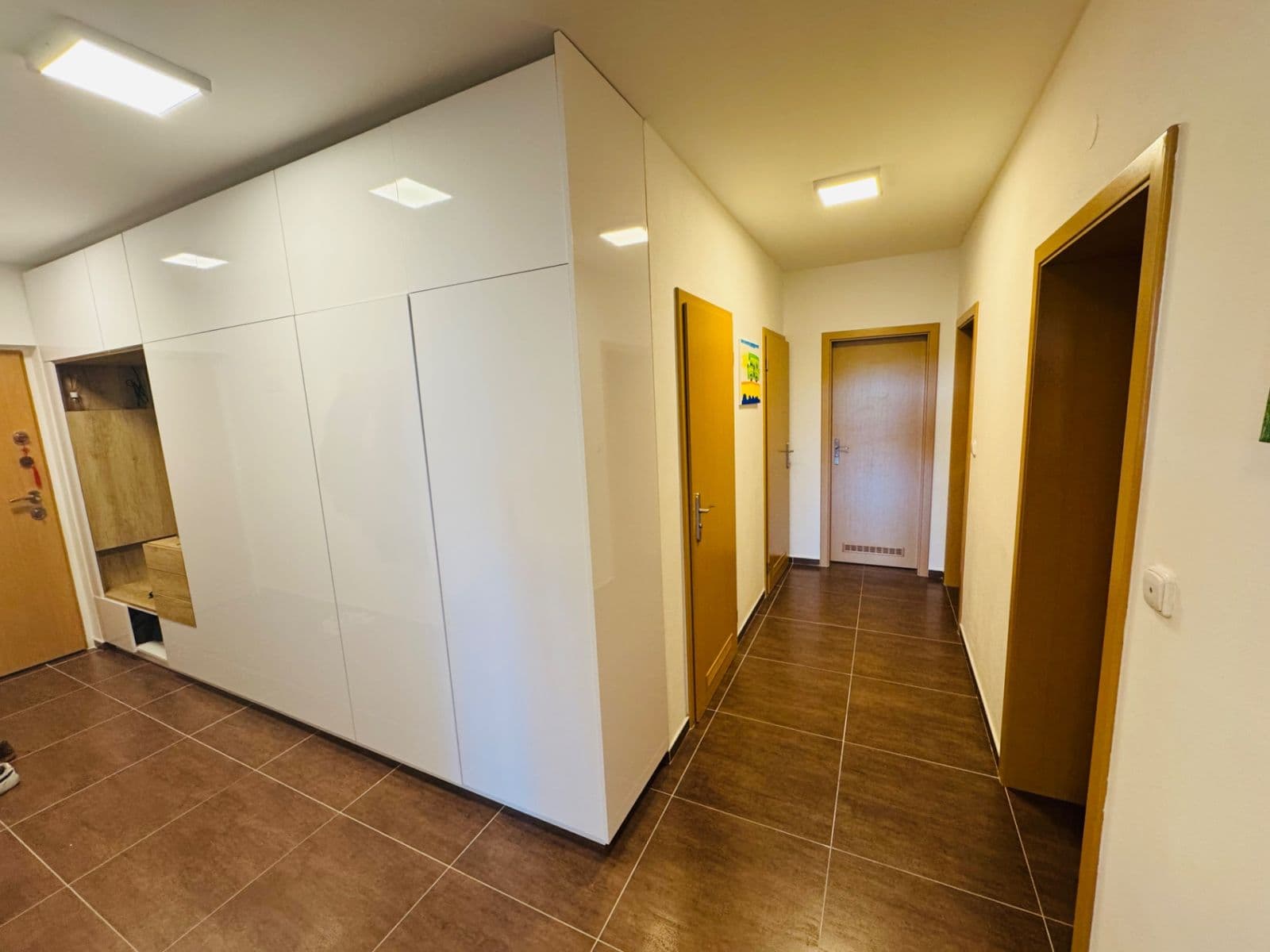 3 bedroom with open-plan kitchen flat to rent, 142 m², Na Honech I, Zlín, Zlínský Region 3 bedroom with open-plan kitchen flat to rent, 142 m², Na Honech I, Zlín, Zlínský Region