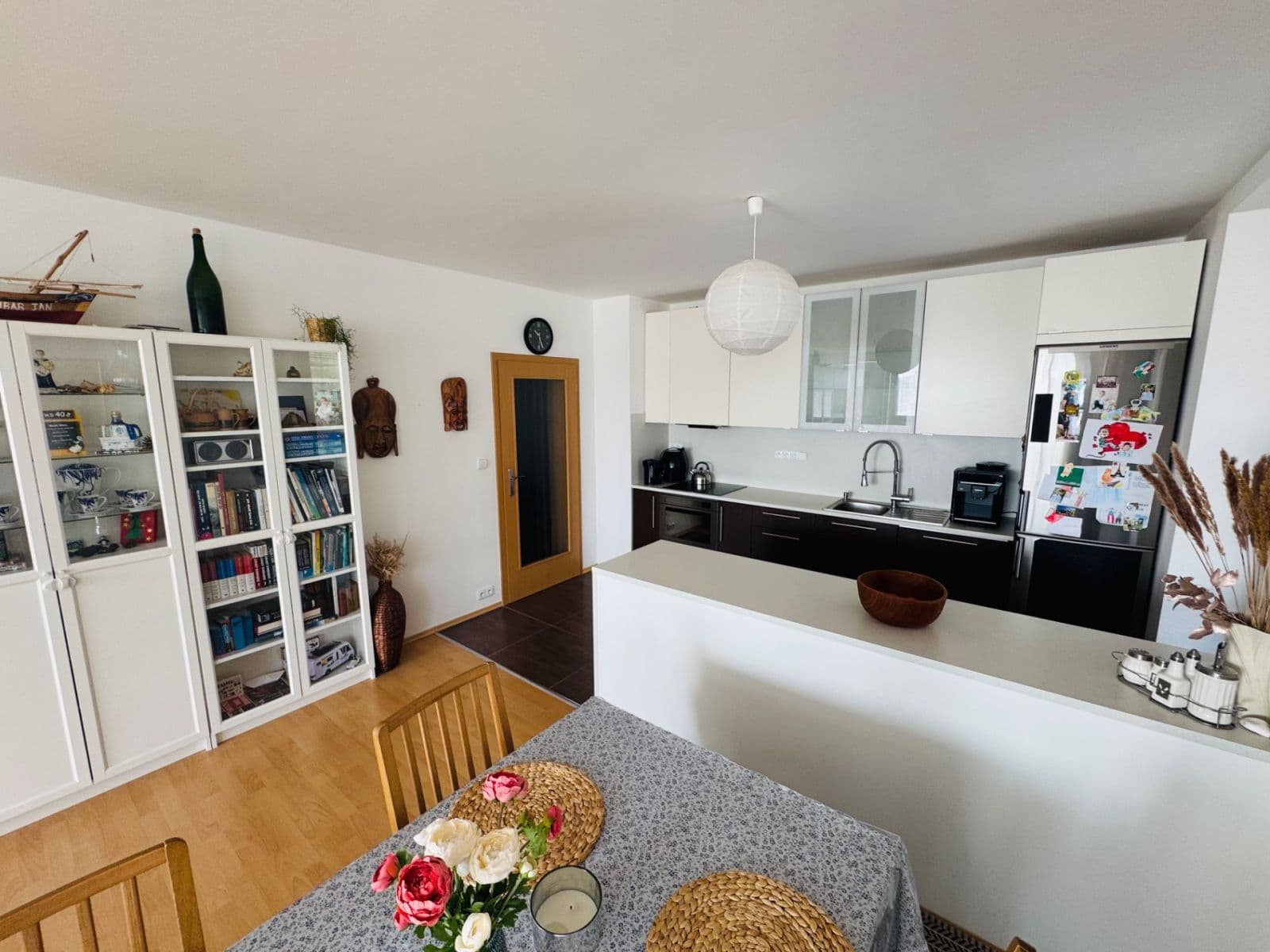 3 bedroom with open-plan kitchen flat to rent, 142 m², Na Honech I, Zlín, Zlínský Region 3 bedroom with open-plan kitchen flat to rent, 142 m², Na Honech I, Zlín, Zlínský Region