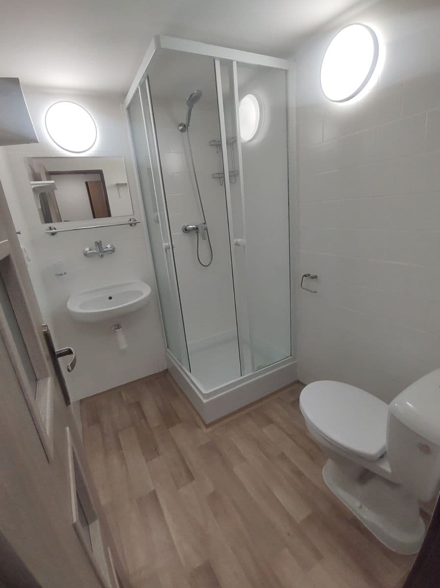 Small studio flat to rent, 37 m², Masarykova, Litoměřice, Ústecký Region Small studio flat to rent, 37 m², Masarykova, Litoměřice, Ústecký Region