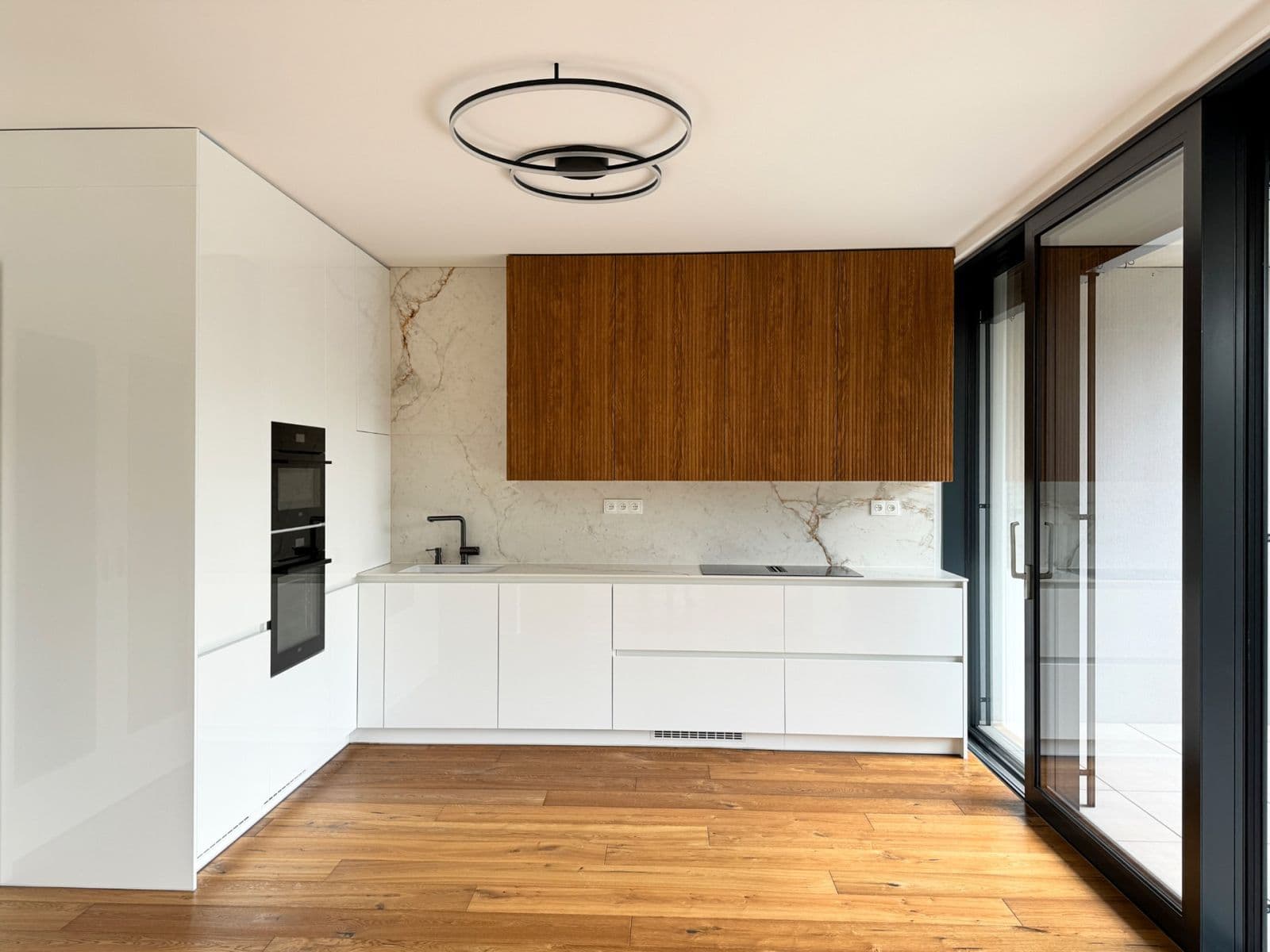 2 bedroom with open-plan kitchen flat to rent, 91 m², Horní, Brno, Jihomoravský Region 2 bedroom with open-plan kitchen flat to rent, 91 m², Horní, Brno, Jihomoravský Region