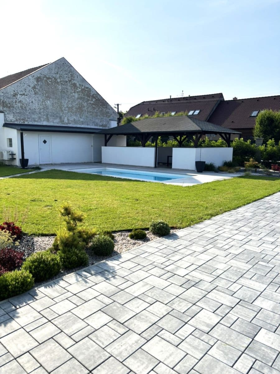 house to rent, 280 m², Sulická, Sulice, Středočeský Region house to rent, 280 m², Sulická, Sulice, Středočeský Region