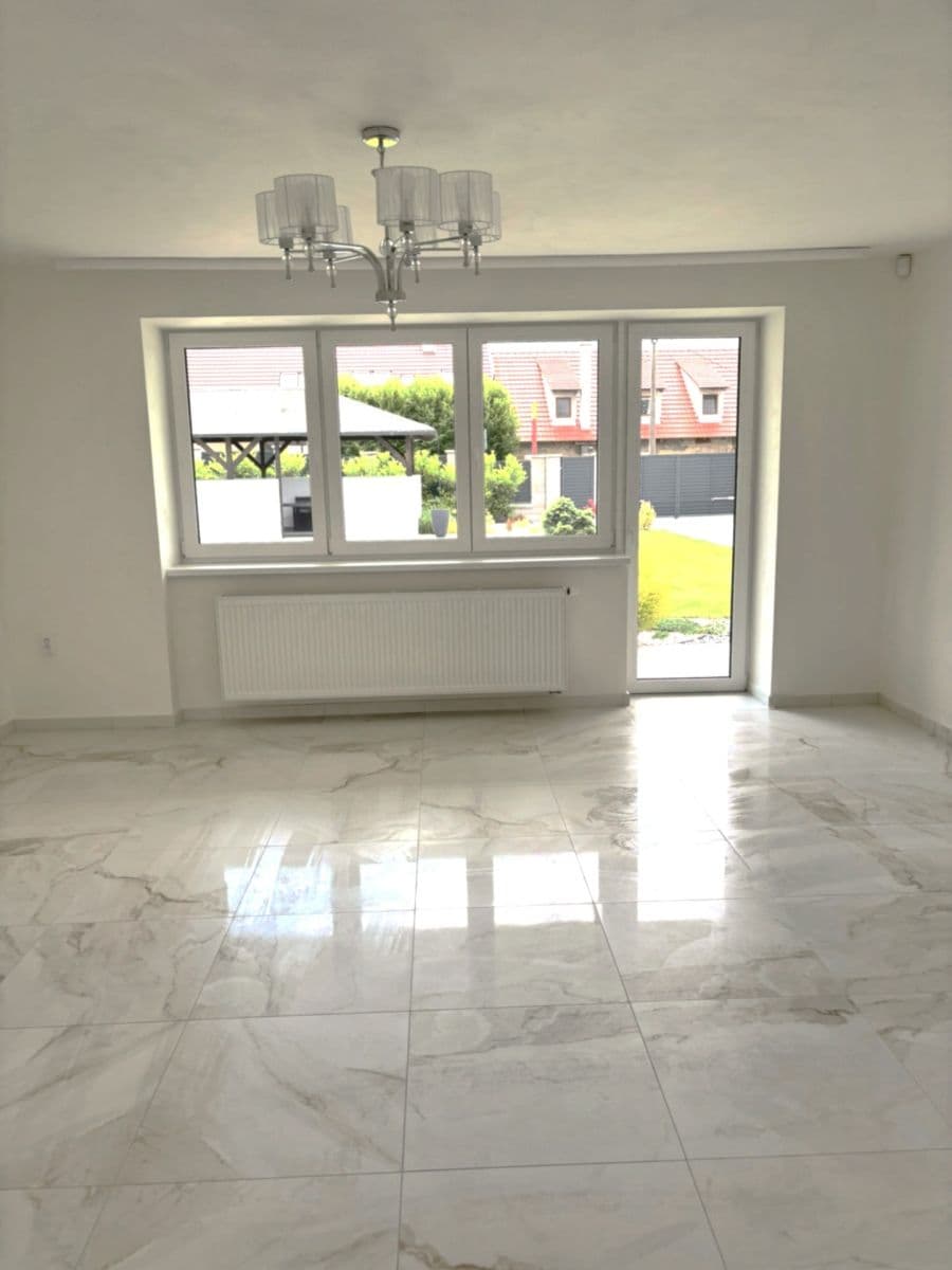 house to rent, 280 m², Sulická, Sulice, Středočeský Region house to rent, 280 m², Sulická, Sulice, Středočeský Region