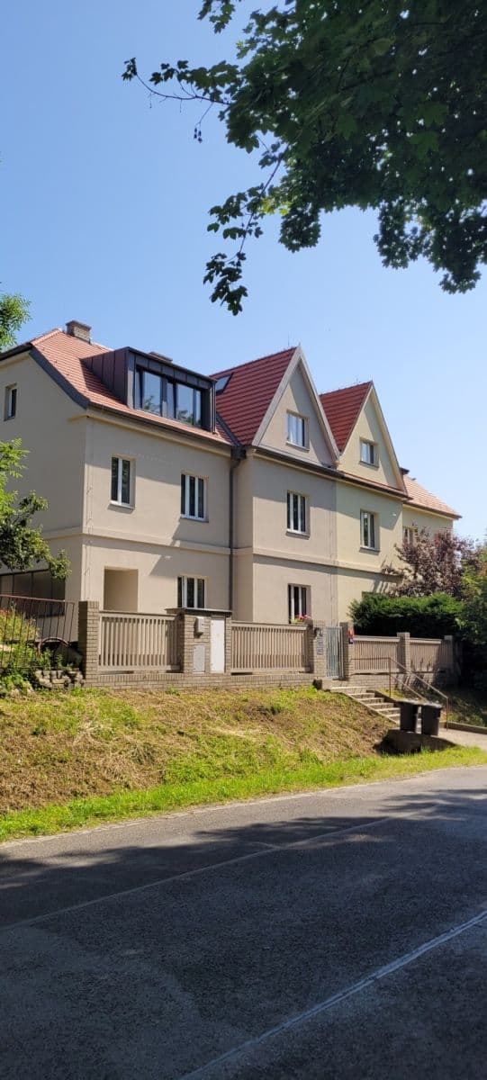 1 bedroom with open-plan kitchen flat to rent, 75 m², Zahradníčkova, Prague, Prague 1 bedroom with open-plan kitchen flat to rent, 75 m², Zahradníčkova, Prague, Prague