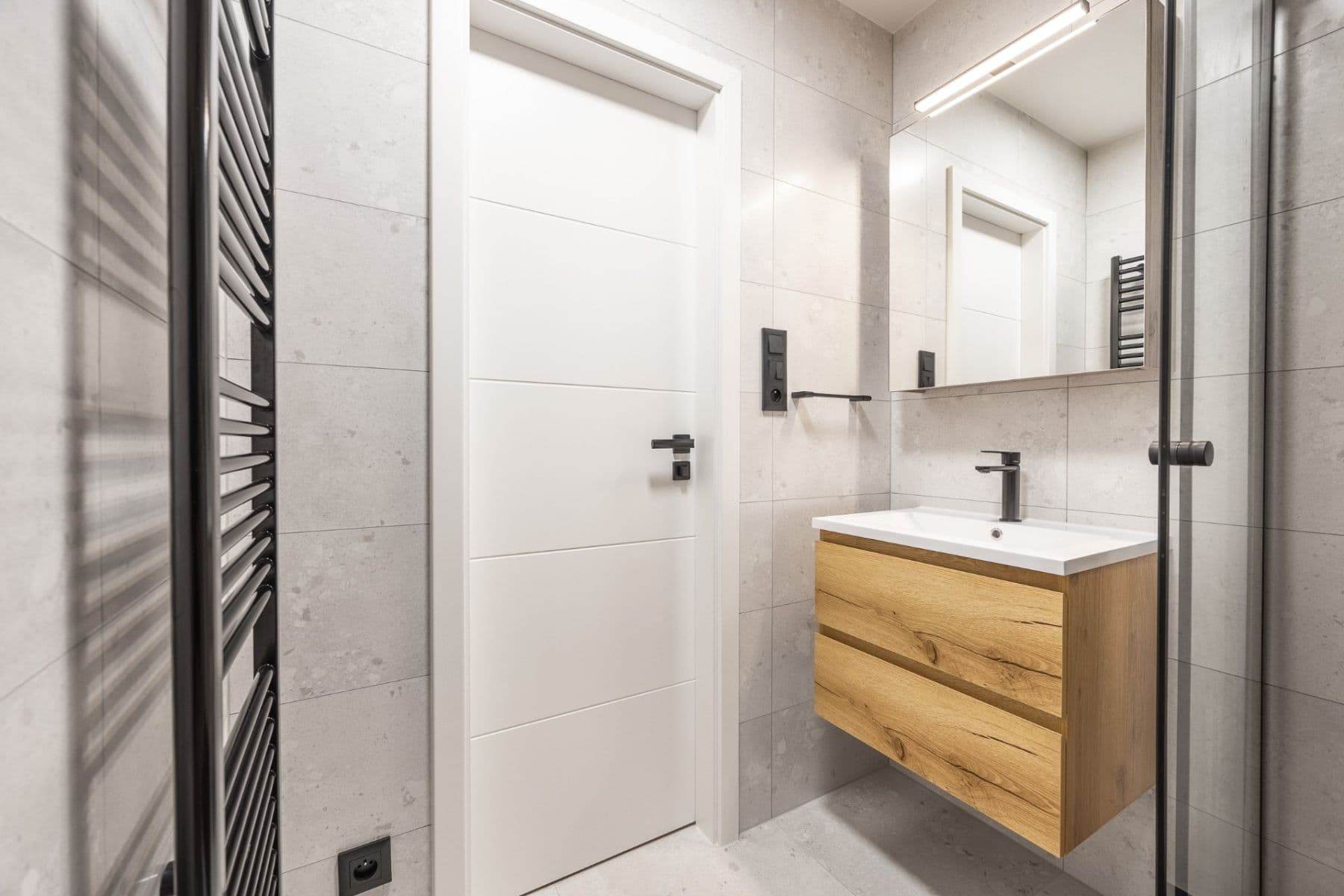 3 bedroom with open-plan kitchen flat for sale, 75 m², Sosnovecká, Prague, Prague 3 bedroom with open-plan kitchen flat for sale, 75 m², Sosnovecká, Prague, Prague